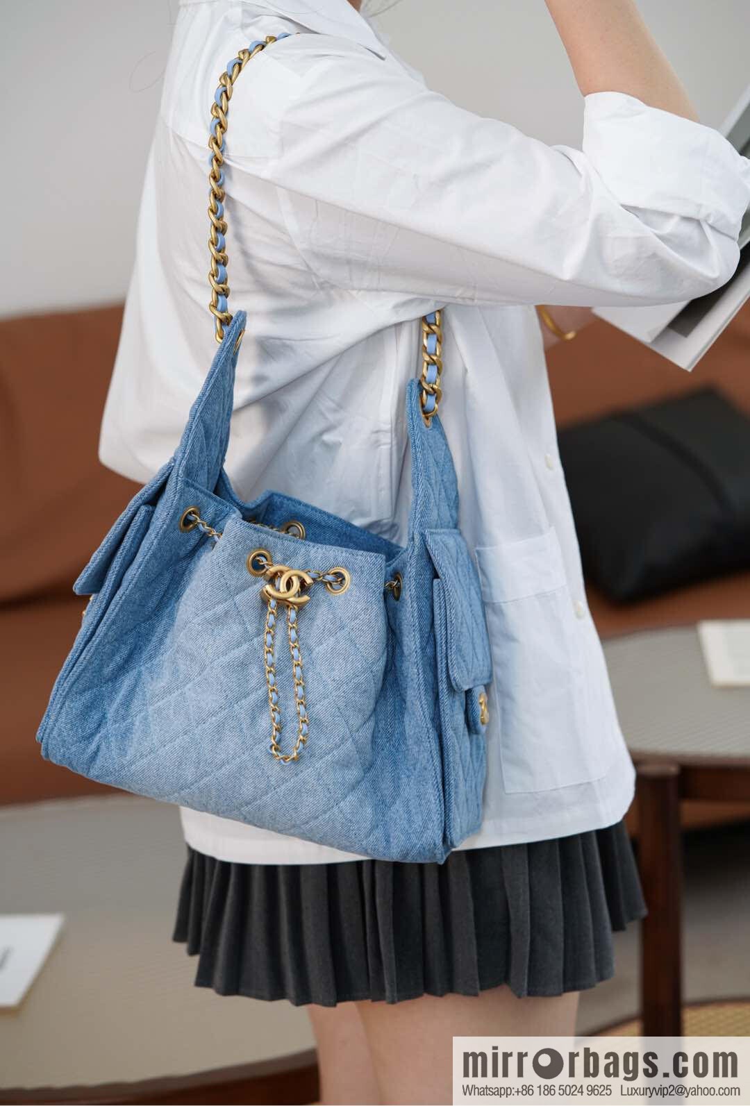 𝐂𝐡𝐚𝐧𝐞𝐥 𝟐𝟓𝐬 𝐬𝐦𝐚𝐥𝐥 𝐡𝐨𝐛𝐨 Drawstring Bucket Bag, Denim Blue 💙 Small AS5293