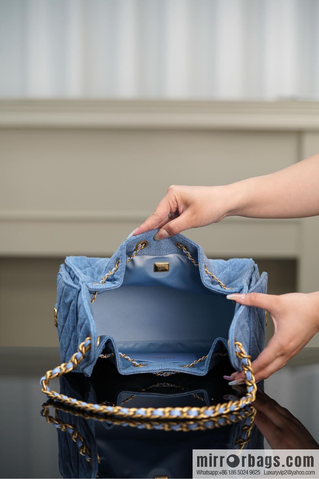 𝐂𝐡𝐚𝐧𝐞𝐥 𝟐𝟓𝐬 𝐬𝐦𝐚𝐥𝐥 𝐡𝐨𝐛𝐨 Drawstring Bucket Bag, Denim Blue 💙 Small AS5293