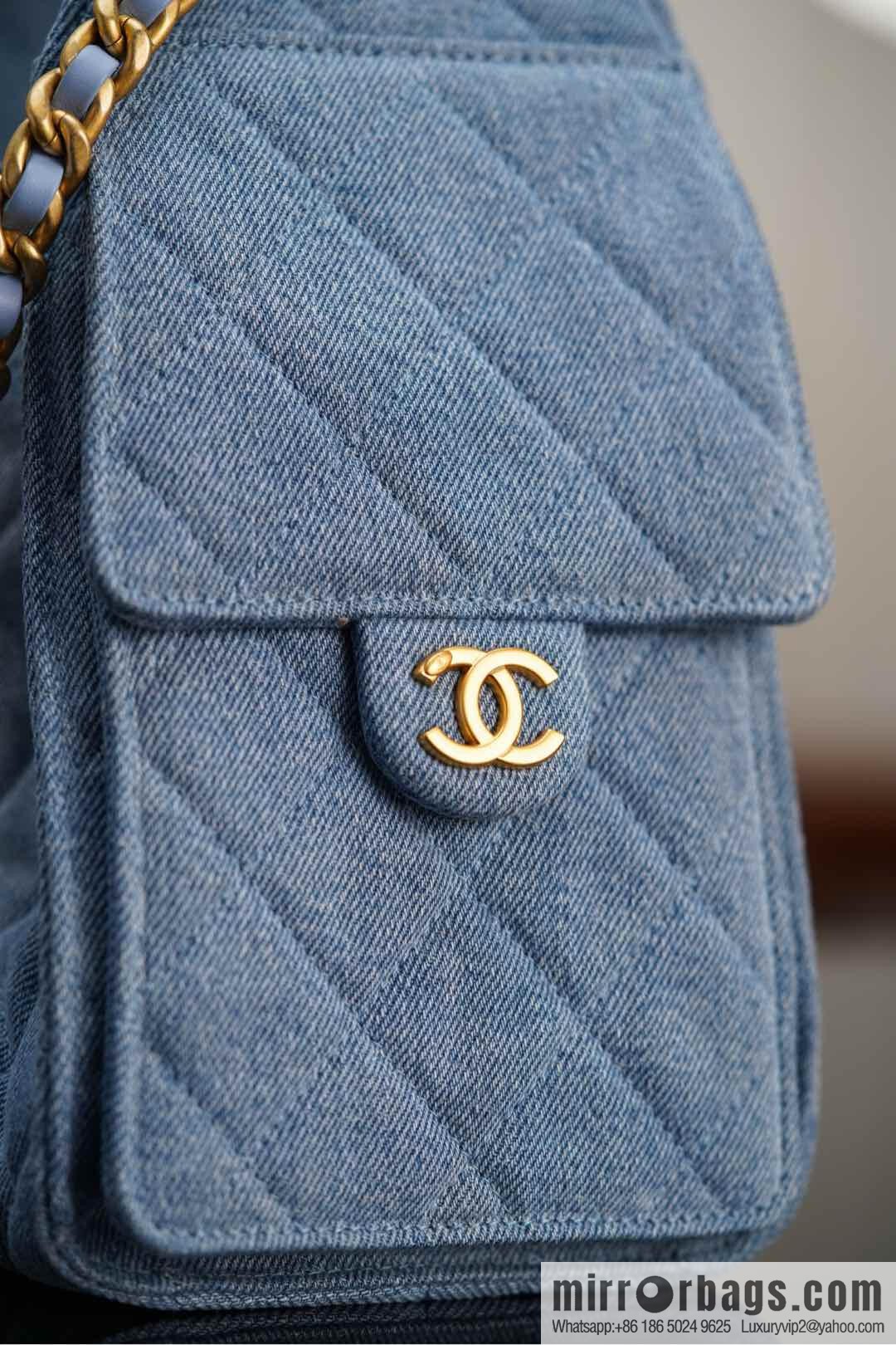 𝐂𝐡𝐚𝐧𝐞𝐥 𝟐𝟓𝐬 𝐬𝐦𝐚𝐥𝐥 𝐡𝐨𝐛𝐨 Drawstring Bucket Bag, Denim Blue 💙 Small AS5293