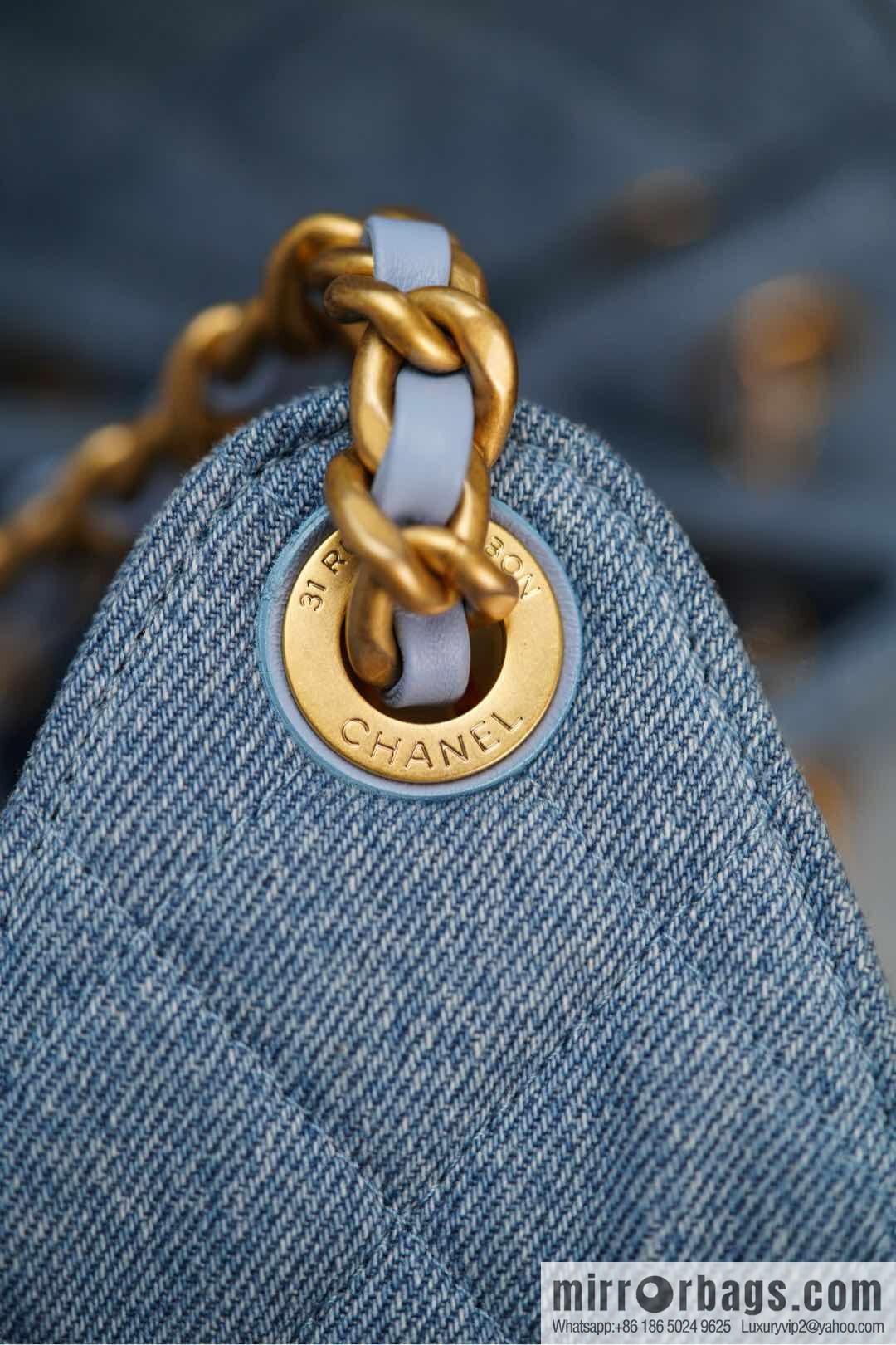 𝐂𝐡𝐚𝐧𝐞𝐥 𝟐𝟓𝐬 𝐬𝐦𝐚𝐥𝐥 𝐡𝐨𝐛𝐨 Drawstring Bucket Bag, Denim Blue 💙 Small AS5293