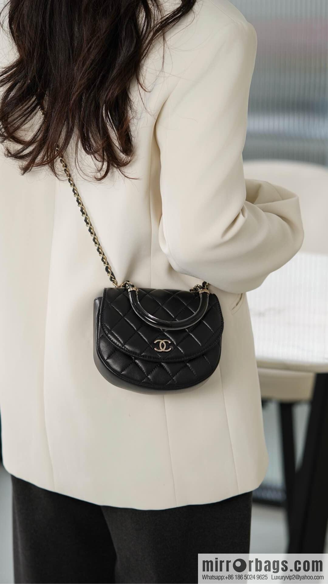 𝐂𝐡𝐚𝐧𝐞𝐥 𝟐𝟓𝐜 early spring new, chain handle bag 👜 AP4410