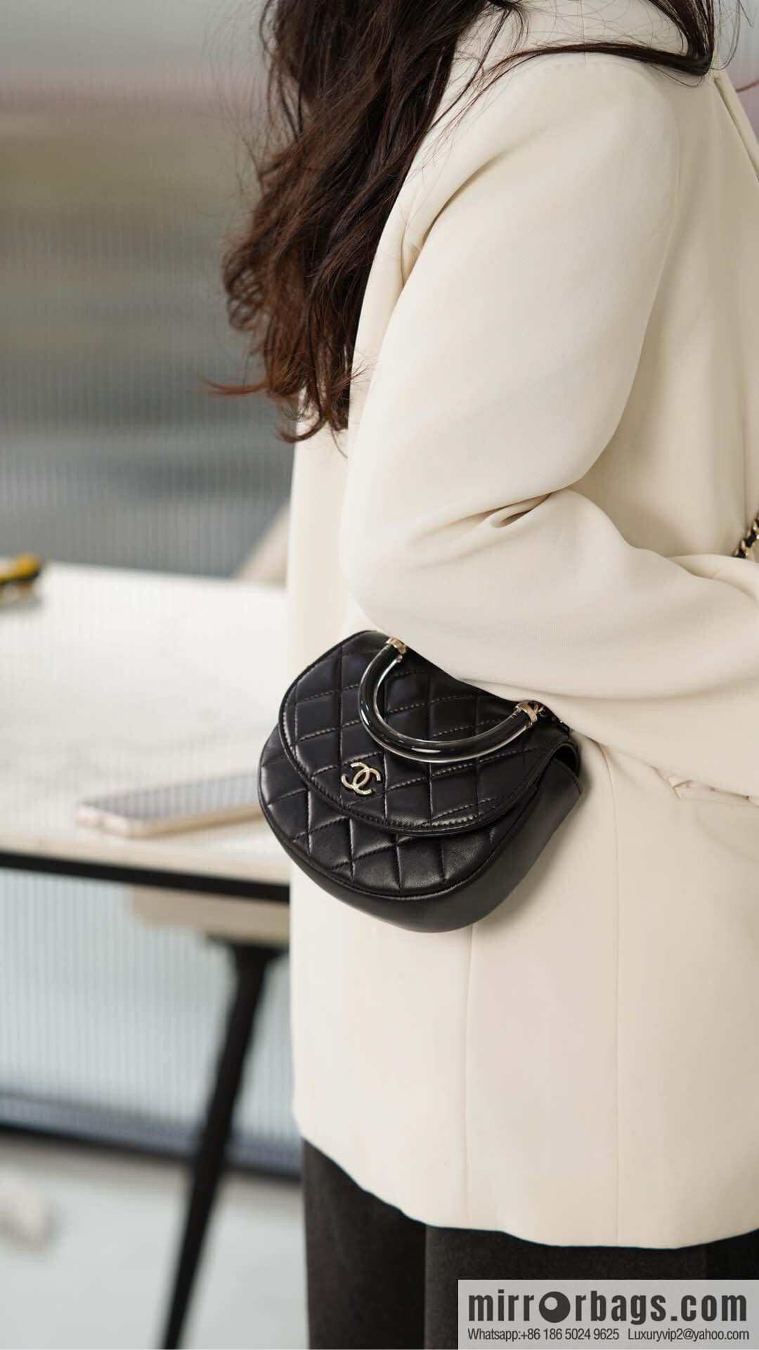 𝐂𝐡𝐚𝐧𝐞𝐥 𝟐𝟓𝐜 early spring new, chain handle bag 👜 AP4410