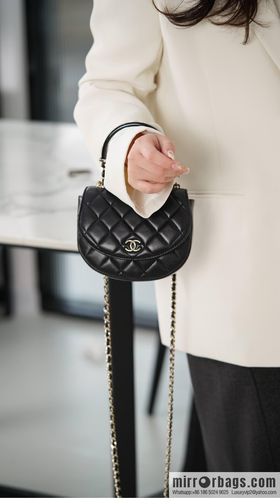 𝐂𝐡𝐚𝐧𝐞𝐥 𝟐𝟓𝐜 early spring new, chain handle bag 👜 AP4410
