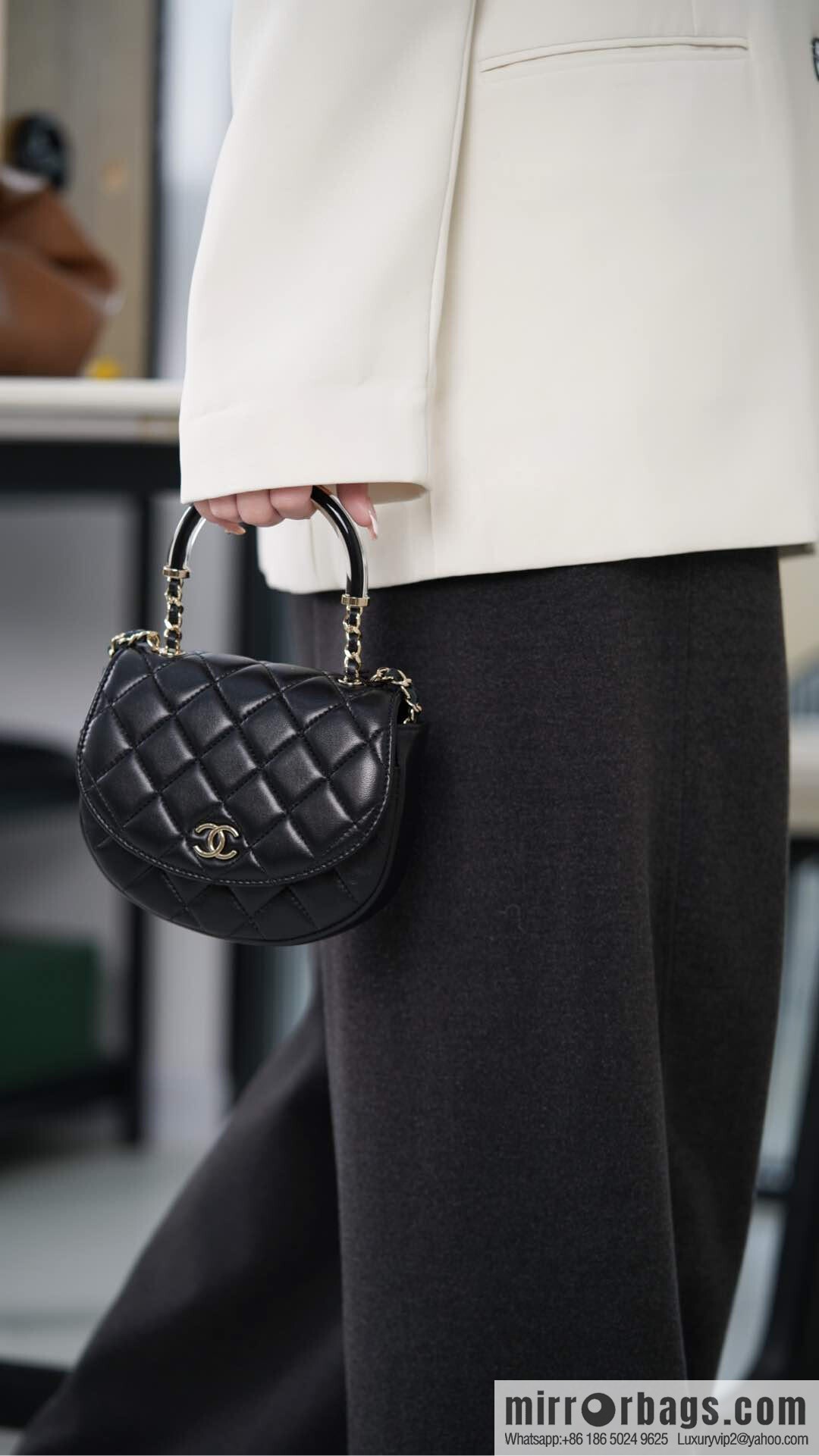 𝐂𝐡𝐚𝐧𝐞𝐥 𝟐𝟓𝐜 early spring new, chain handle bag 👜 AP4410