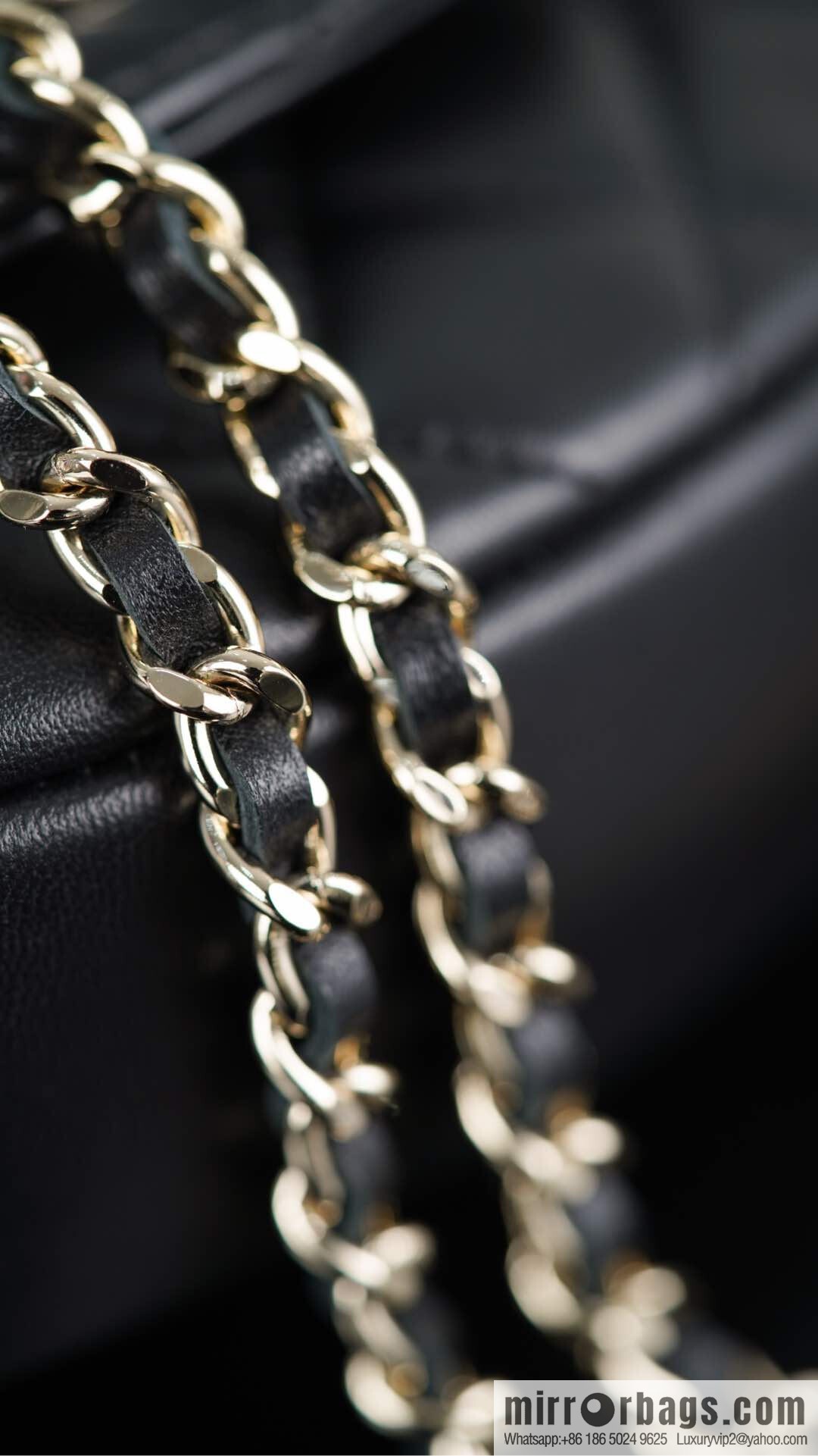 𝐂𝐡𝐚𝐧𝐞𝐥 𝟐𝟓𝐜 early spring new, chain handle bag 👜 AP4410