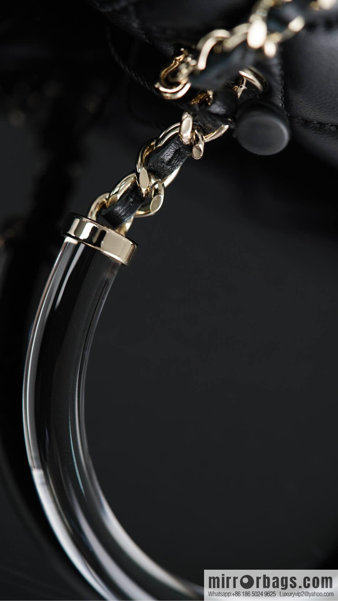 𝐂𝐡𝐚𝐧𝐞𝐥 𝟐𝟓𝐜 early spring new, chain handle bag 👜 AP4410