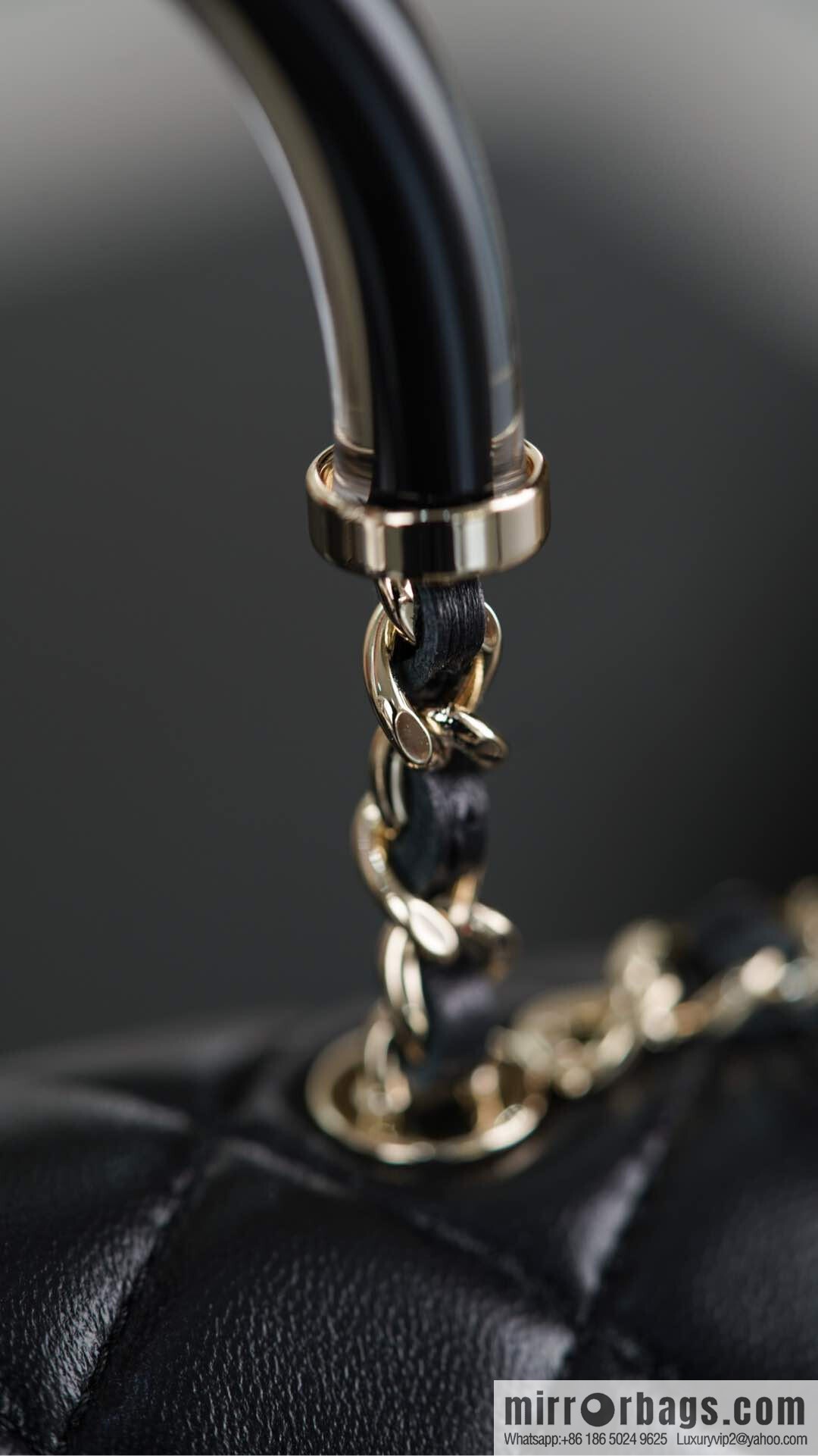 𝐂𝐡𝐚𝐧𝐞𝐥 𝟐𝟓𝐜 early spring new, chain handle bag 👜 AP4410