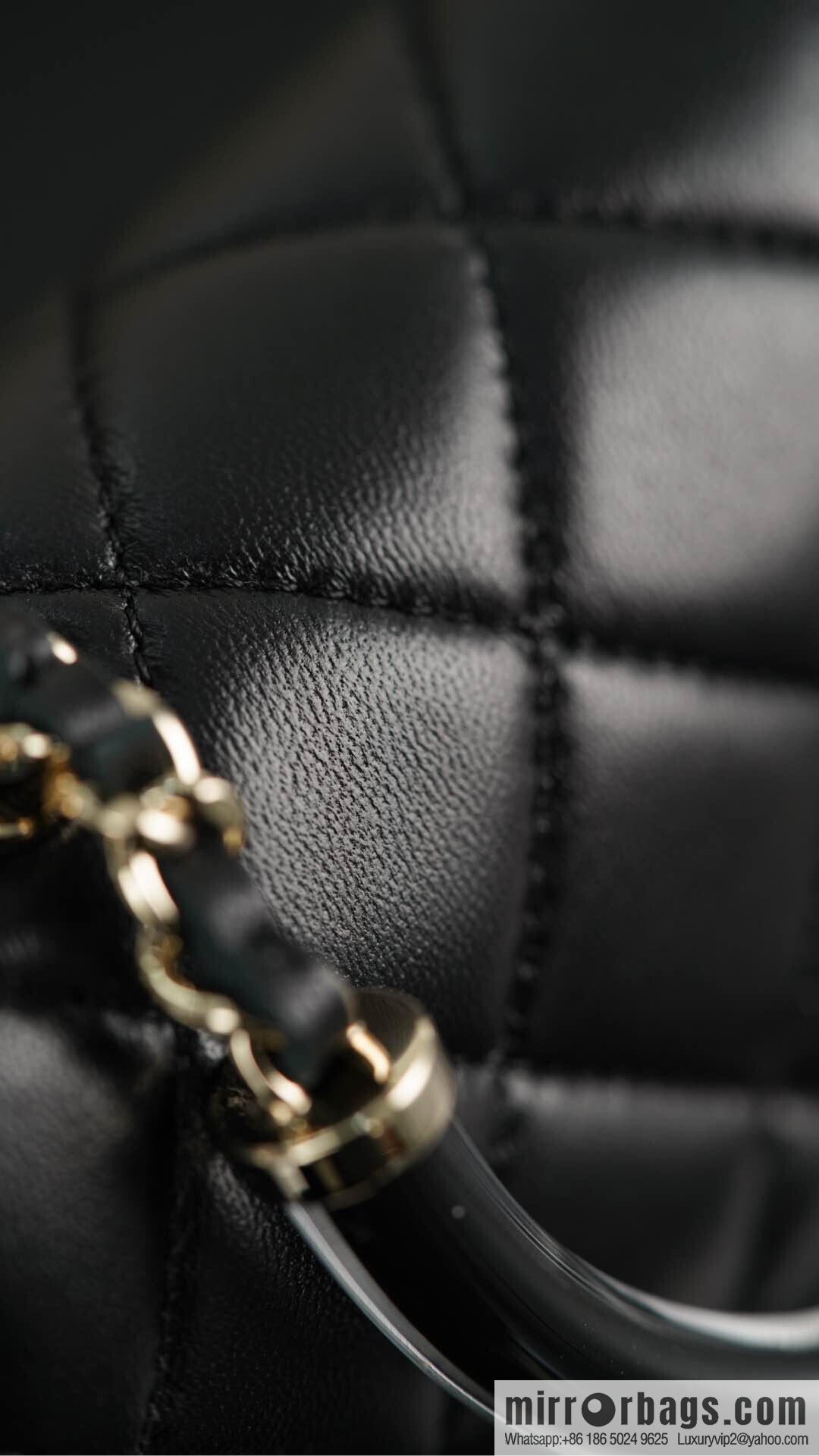 𝐂𝐡𝐚𝐧𝐞𝐥 𝟐𝟓𝐜 early spring new, chain handle bag 👜 AP4410