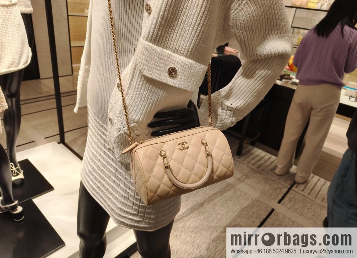 𝐂𝐡𝐚𝐧𝐞𝐥 𝟐𝟓𝐜 early spring Boston, bowling bag 💣 apricot AP4411 B18972 94305