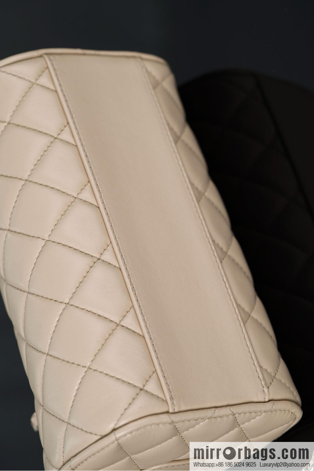 𝐂𝐡𝐚𝐧𝐞𝐥 𝟐𝟓𝐜 early spring Boston, bowling bag 💣 apricot AP4411 B18972 94305