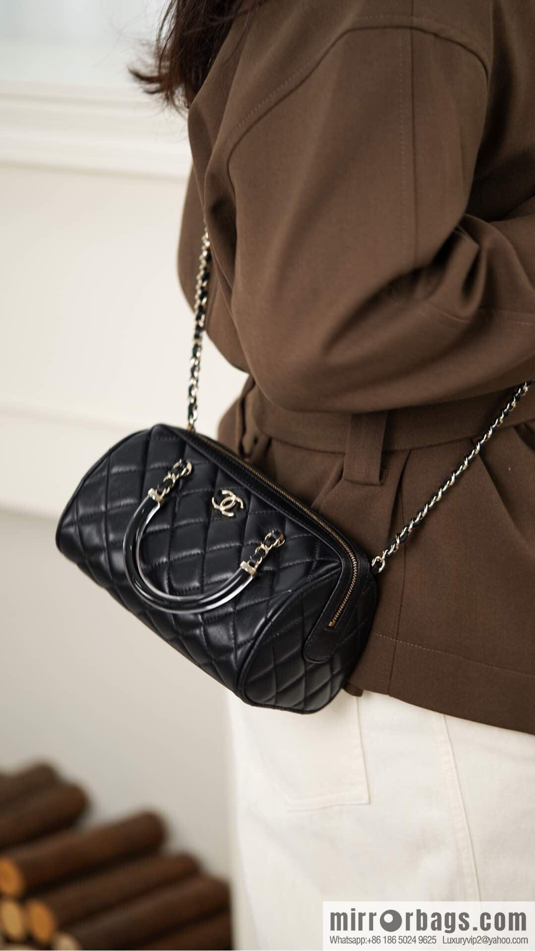 ππ‘ππ§ππ₯ πππ Early Spring Boston, Bowling Bag π£ Black AP4411