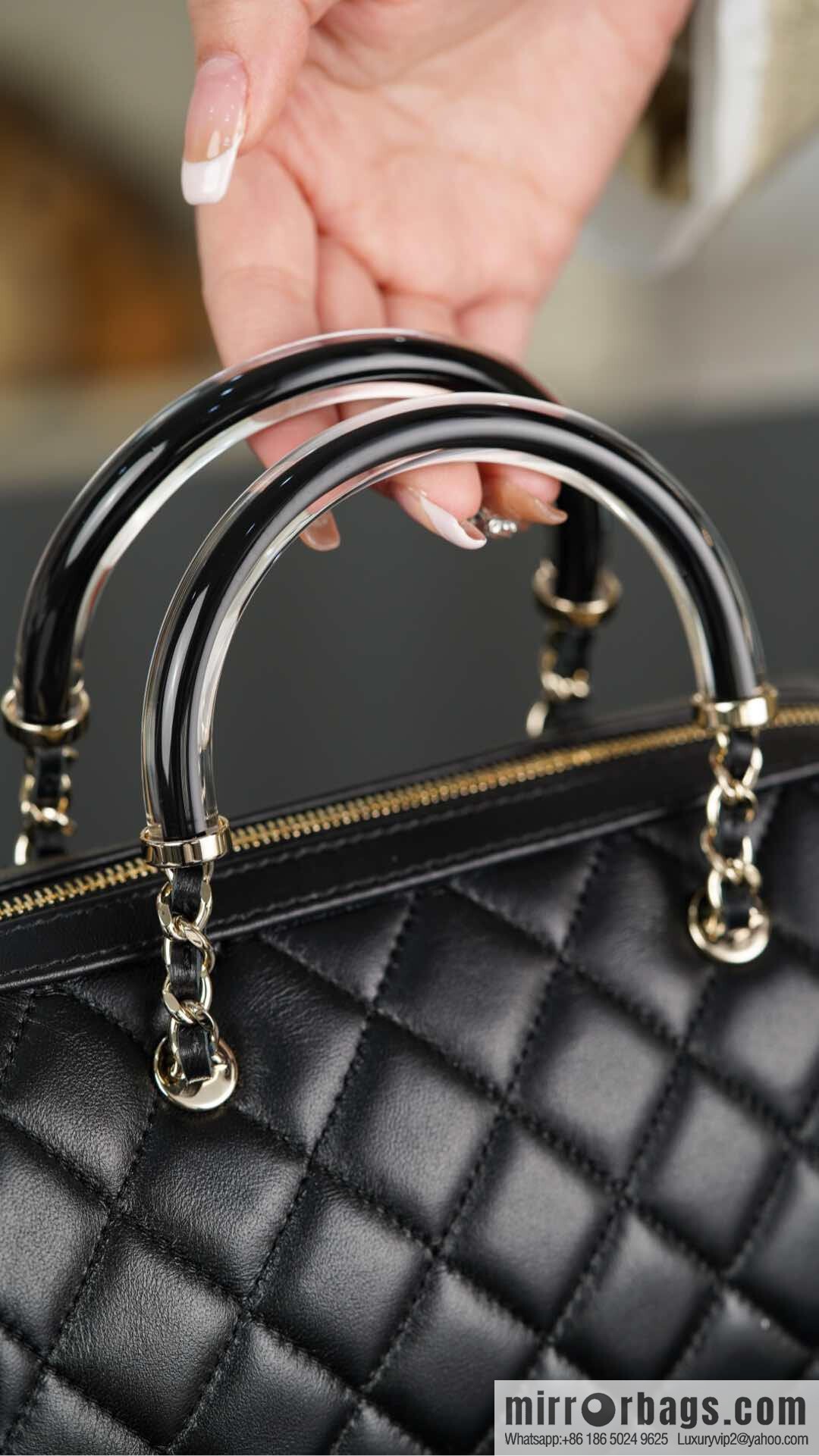 ππ‘ππ§ππ₯ πππ Early Spring Boston, Bowling Bag π£ Black AP4411