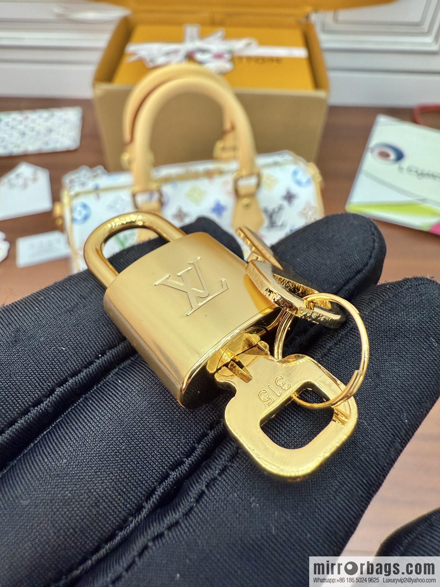 LV M13085 LV x TM Speedy Bandoulière 25