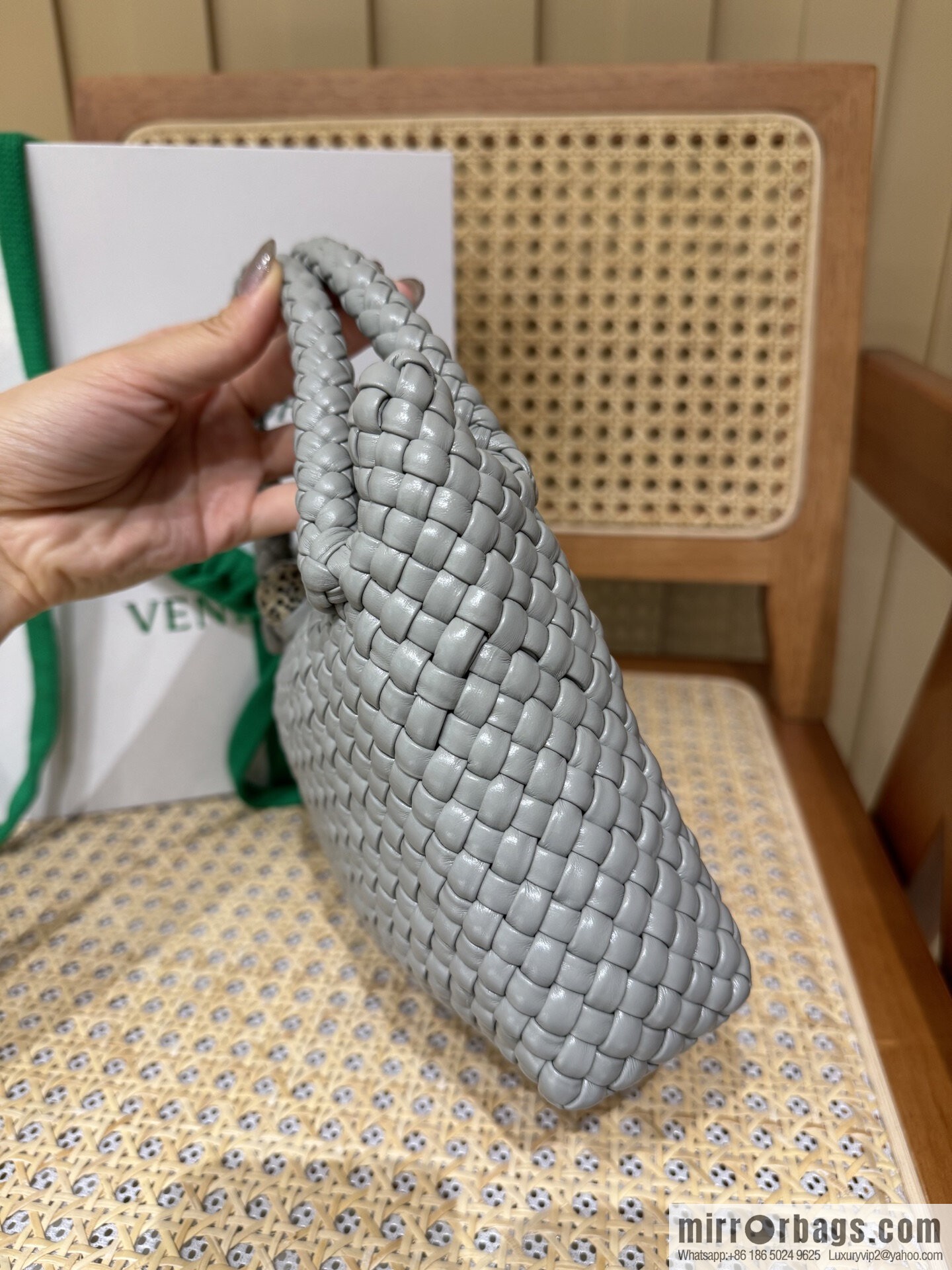 BV S Tosca Messenger Bag 776755 Agate Grey ➕ Dalmatian Stone