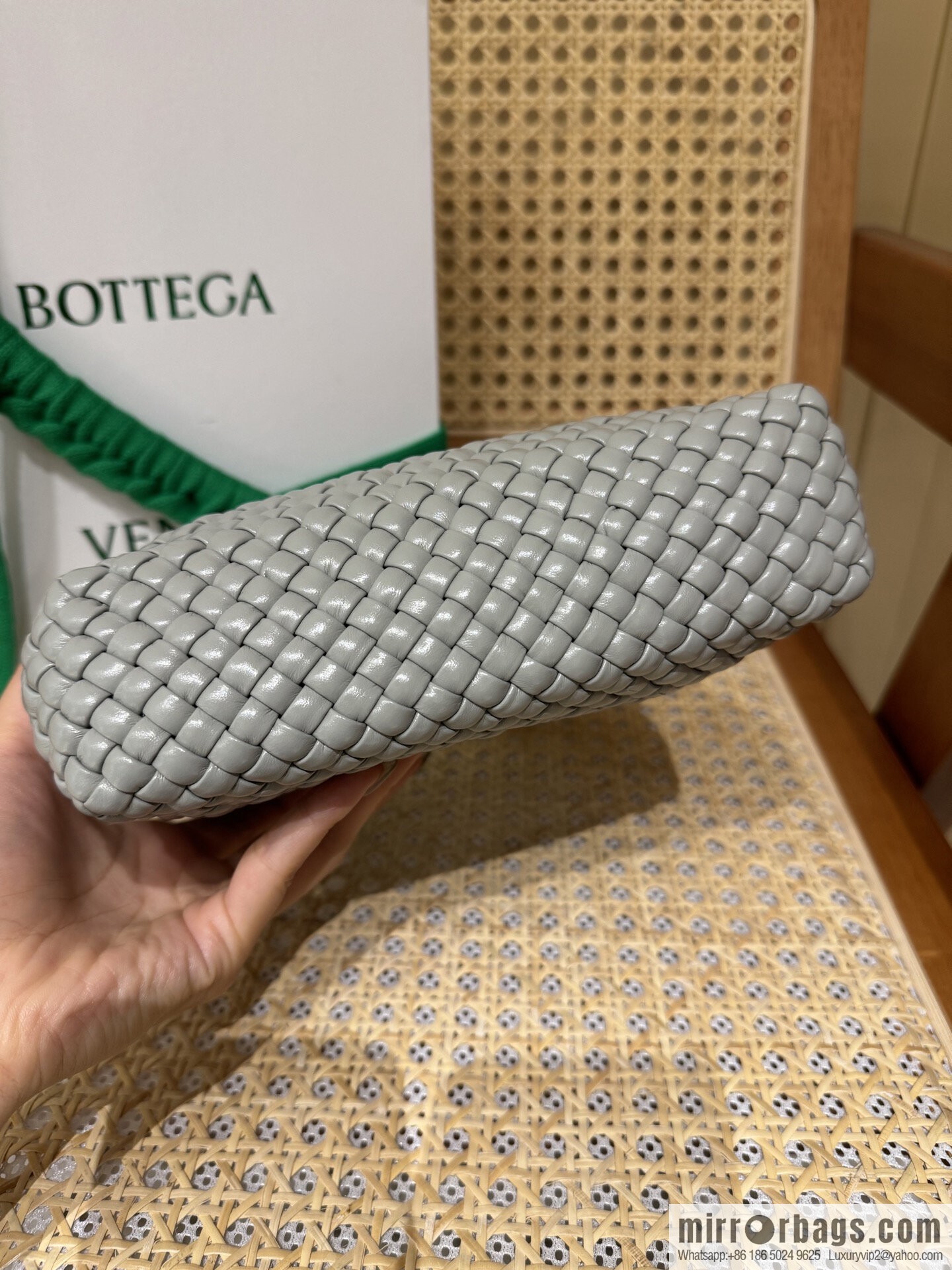 BV S Tosca Messenger Bag 776755 Agate Grey ➕ Dalmatian Stone