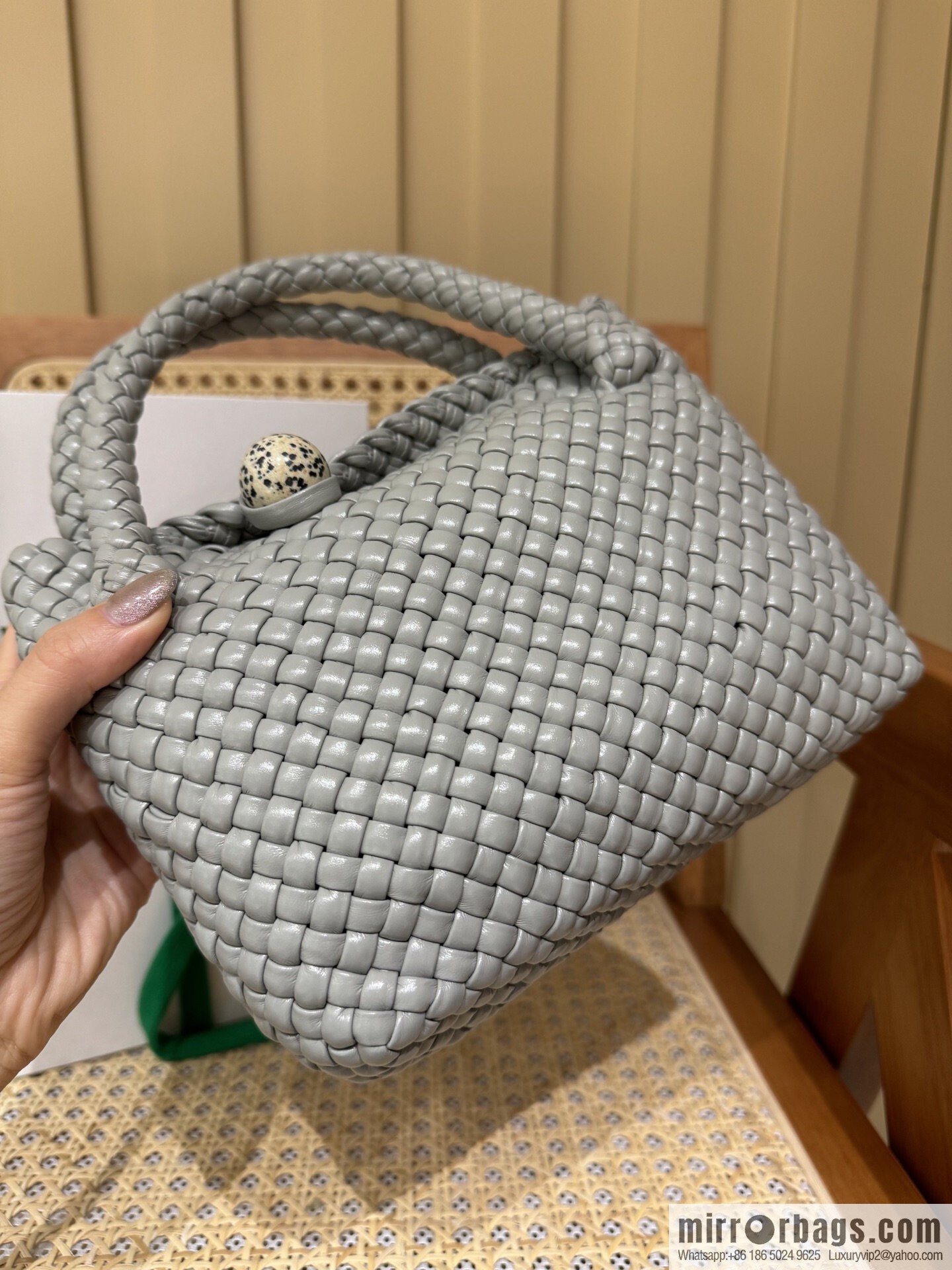 BV S Tosca Messenger Bag 776755 Agate Grey ➕ Dalmatian Stone