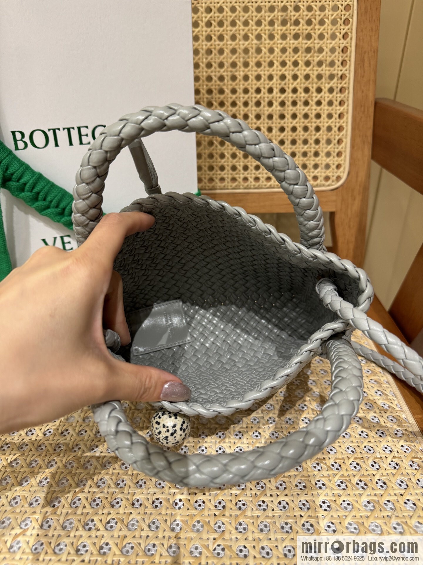 BV S Tosca Messenger Bag 776755 Agate Grey ➕ Dalmatian Stone
