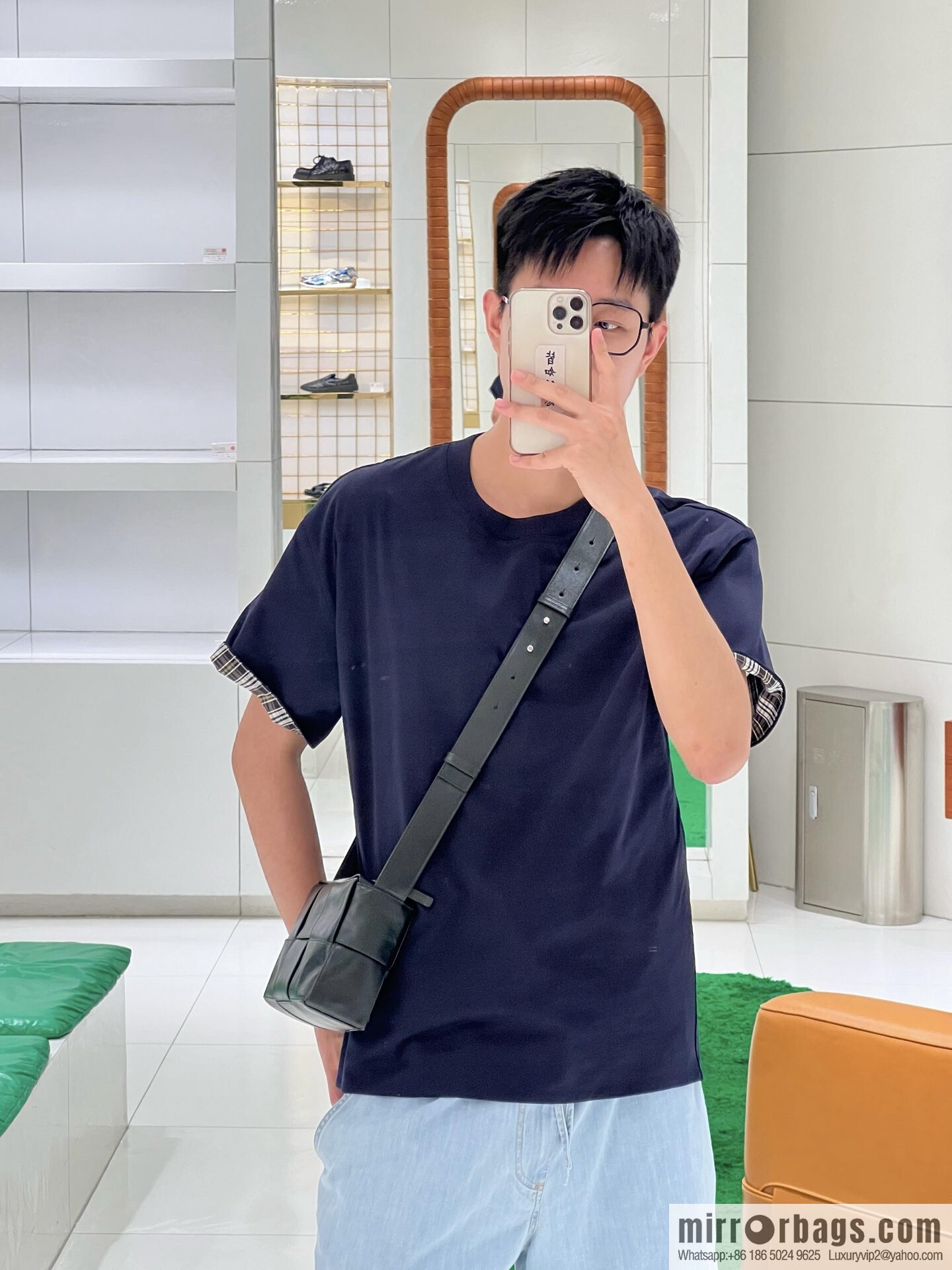 BV Small Arco Camera Bag 795177 Dark Green