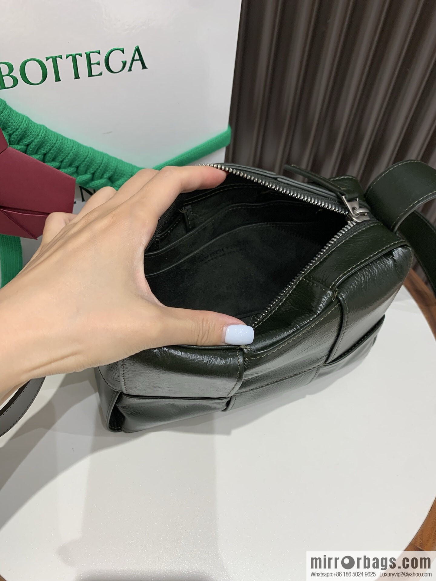 BV Small Arco Camera Bag 795177 Dark Green