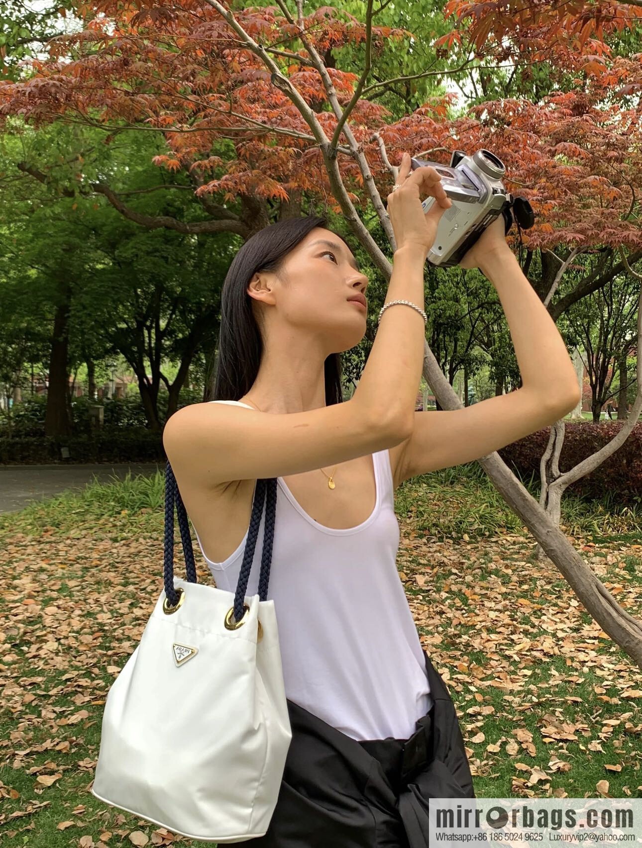 Prada new bucket bag 1BE082 catwalk model, white.