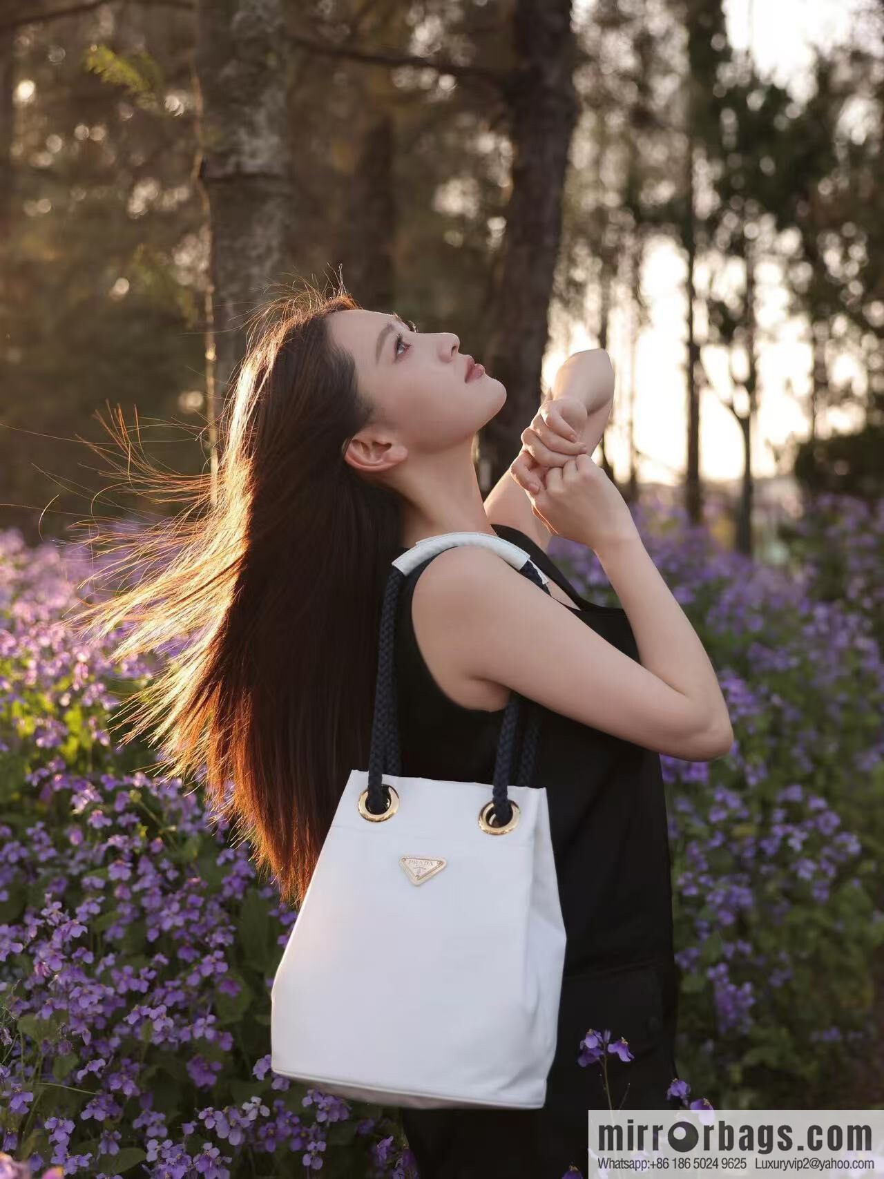 Prada new bucket bag 1BE082 catwalk model, white.