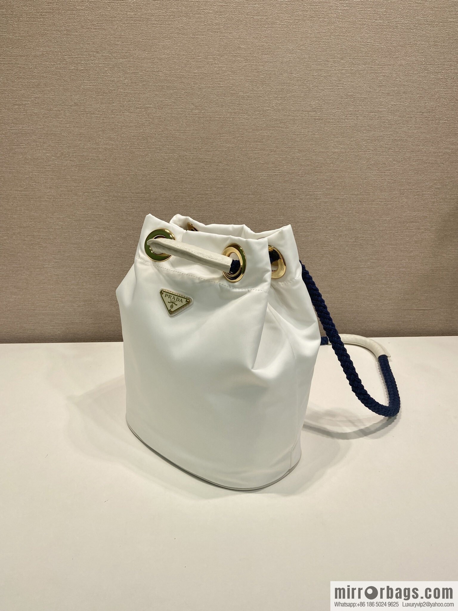 Prada new bucket bag 1BE082 catwalk model, white.