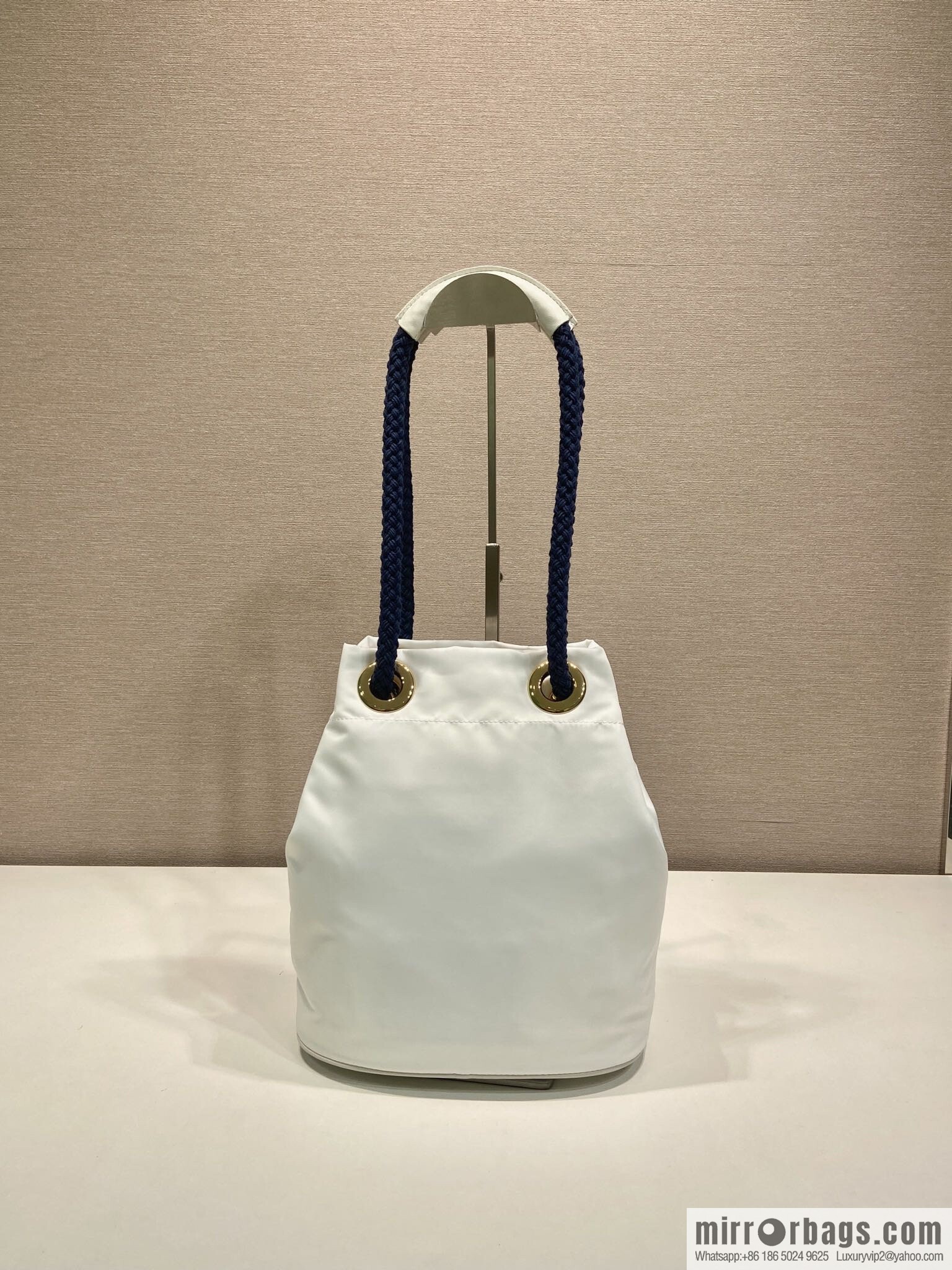 Prada new bucket bag 1BE082 catwalk model, white.