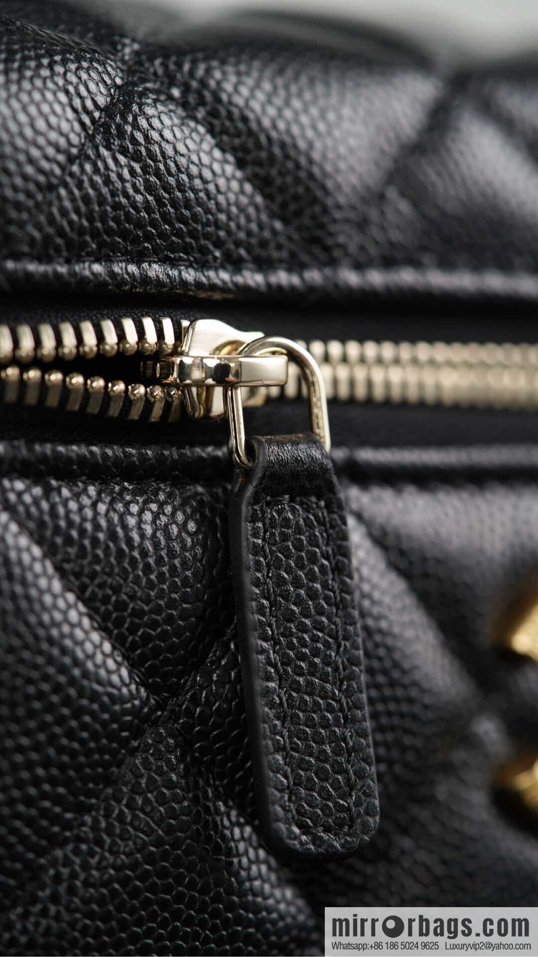 ππ‘ππ§ππ₯ πππ new lunch box bag, black gold, lychee cow AP4385