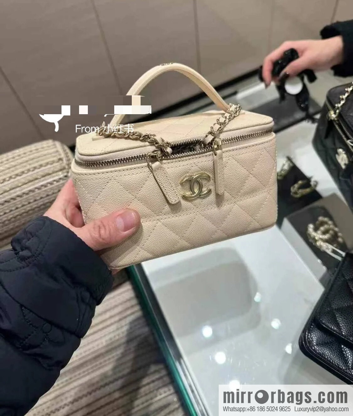 ππ‘ππ§ππ₯ πππ new, handle box bag, lychee cow, beige AP4404