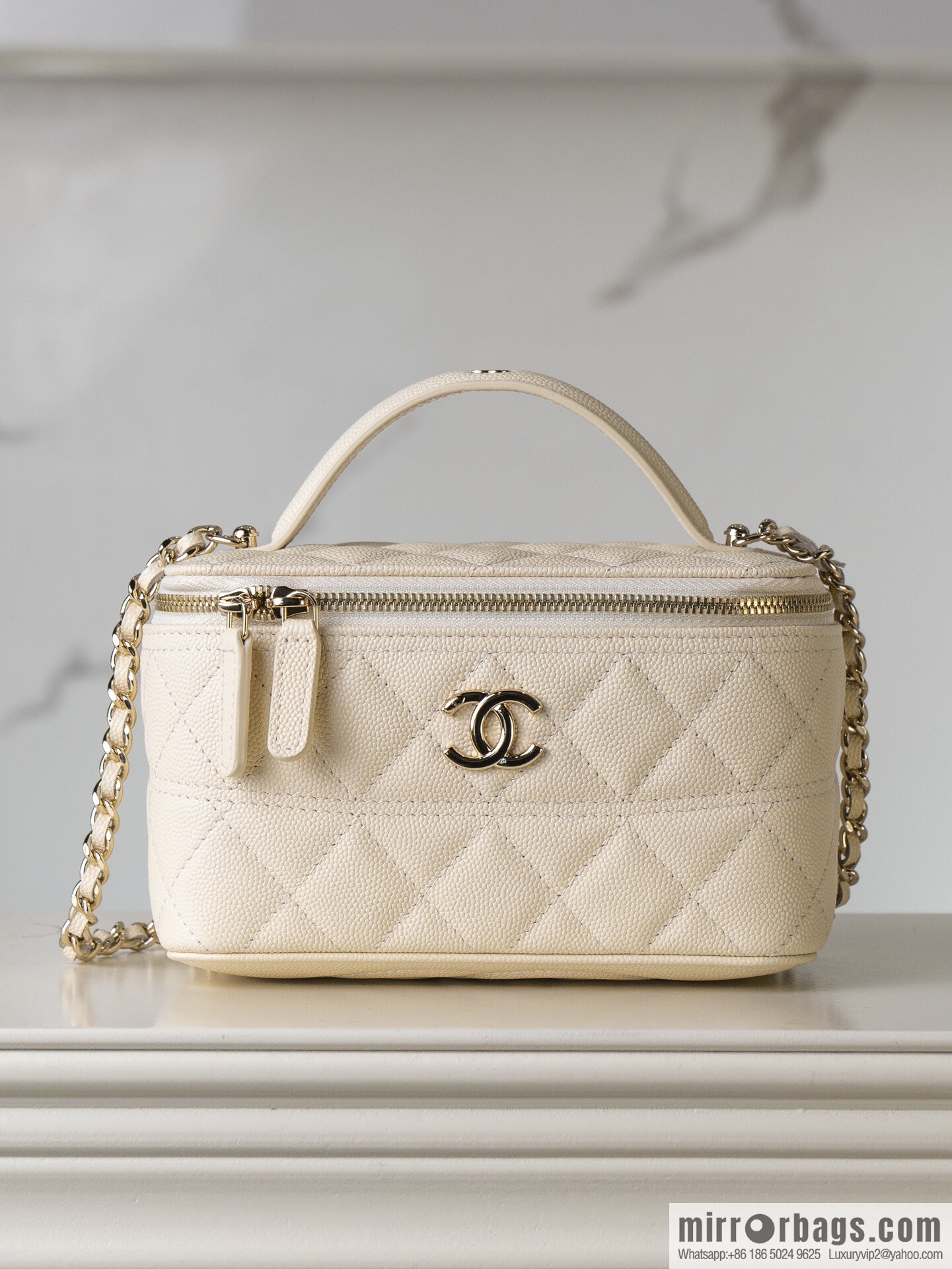 ππ‘ππ§ππ₯ πππ new, handle box bag, lychee cow, beige AP4404