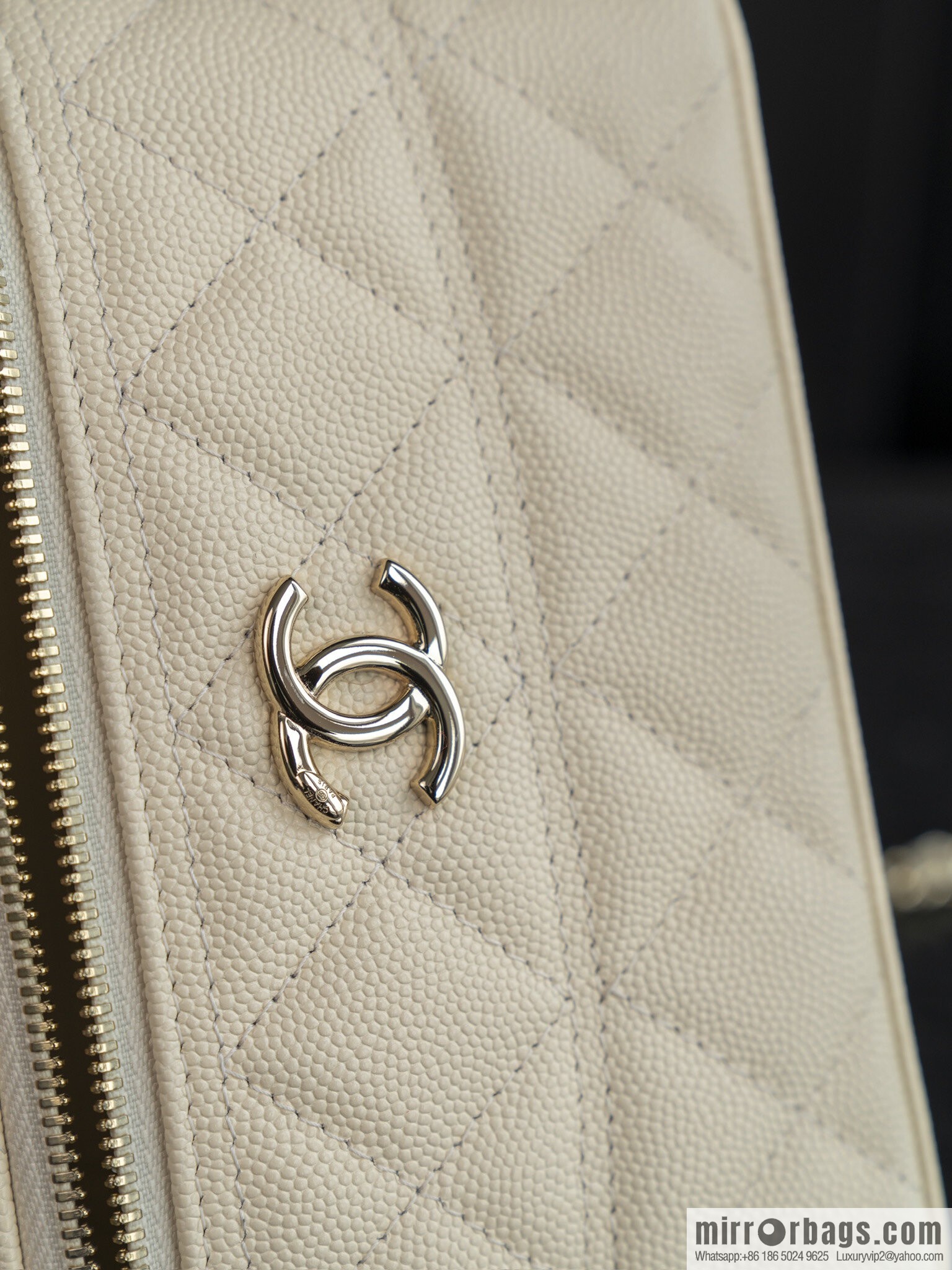 ππ‘ππ§ππ₯ πππ new, handle box bag, lychee cow, beige AP4404