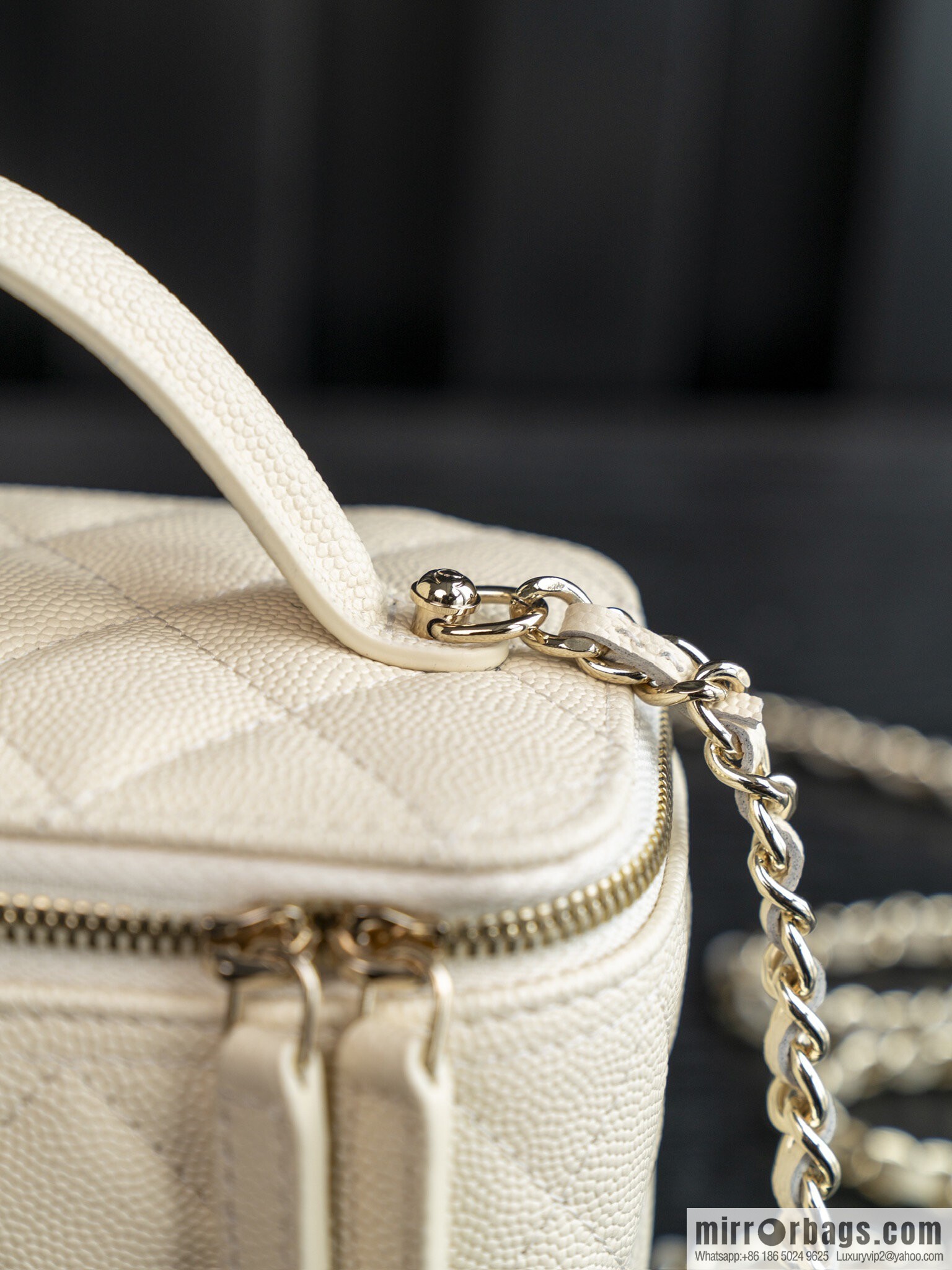 ππ‘ππ§ππ₯ πππ new, handle box bag, lychee cow, beige AP4404