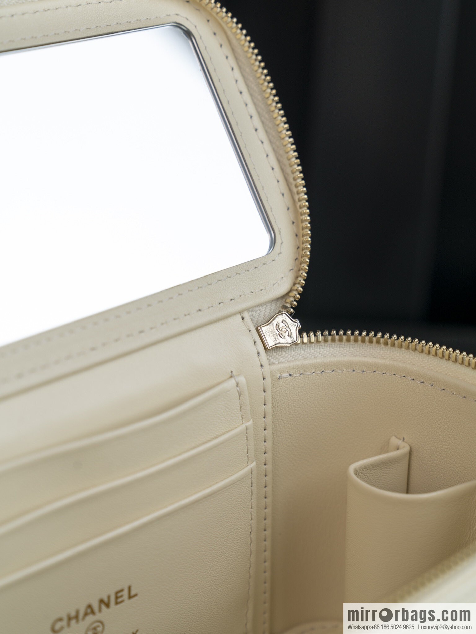 ππ‘ππ§ππ₯ πππ new, handle box bag, lychee cow, beige AP4404
