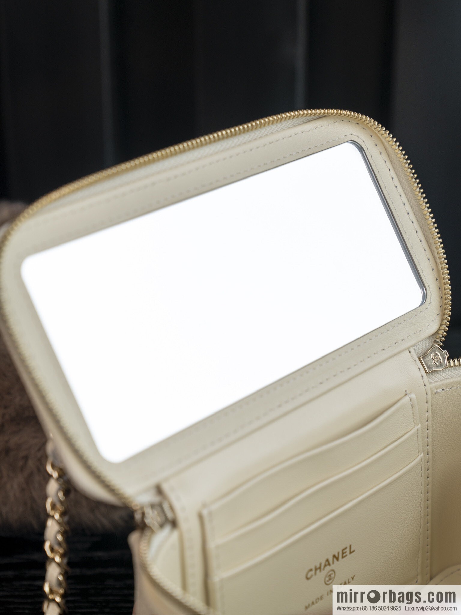 ππ‘ππ§ππ₯ πππ new, handle box bag, lychee cow, beige AP4404