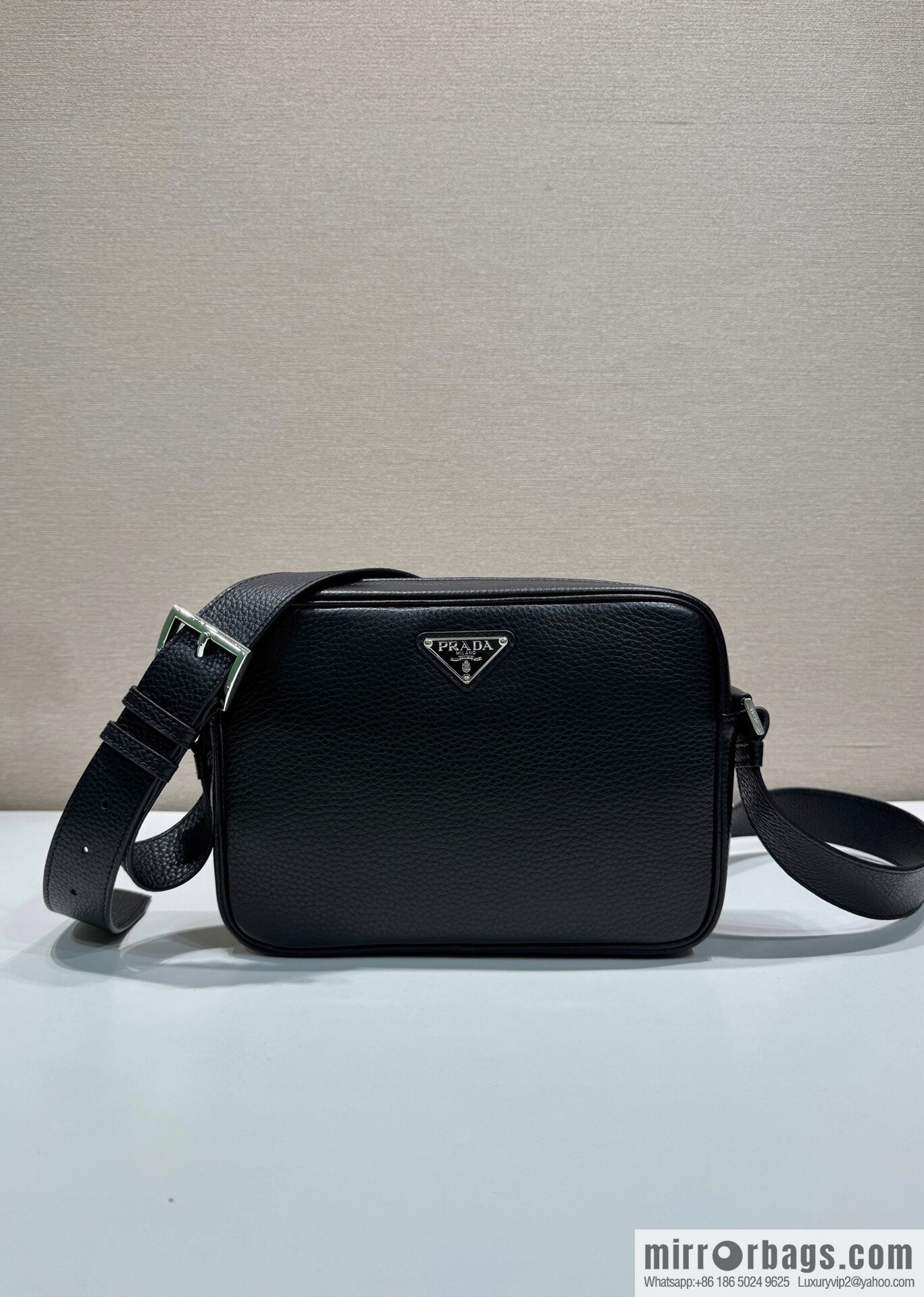 PRADA 🎉 new box bag 🎉 2VH189 🎉🎉 black