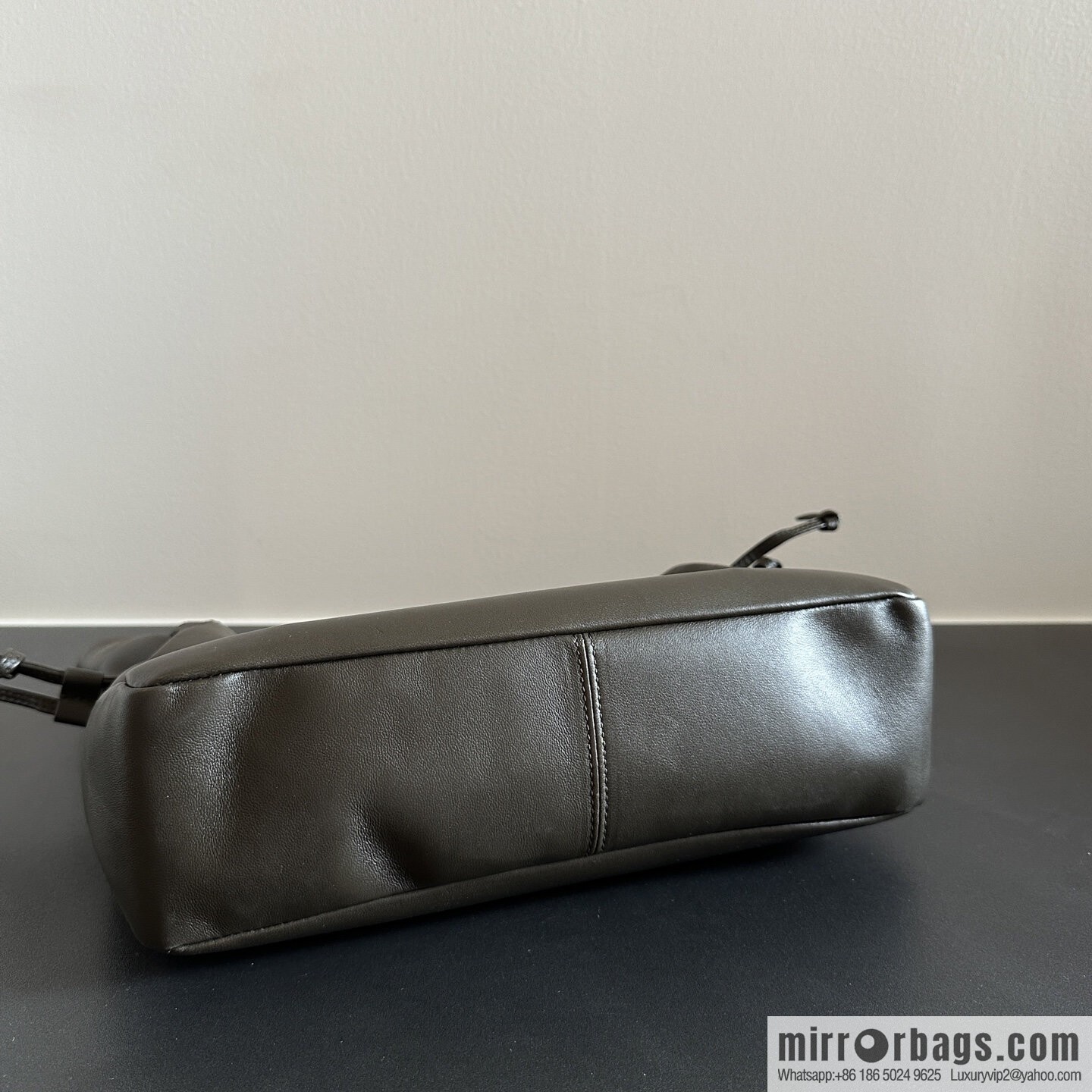 YSL 𝗝𝗮𝗺𝗶𝗲 𝟰.𝟯 large 𝗣𝗢𝗖𝗛𝗢𝗡_ lucky bag bucket bag 809824 musk green