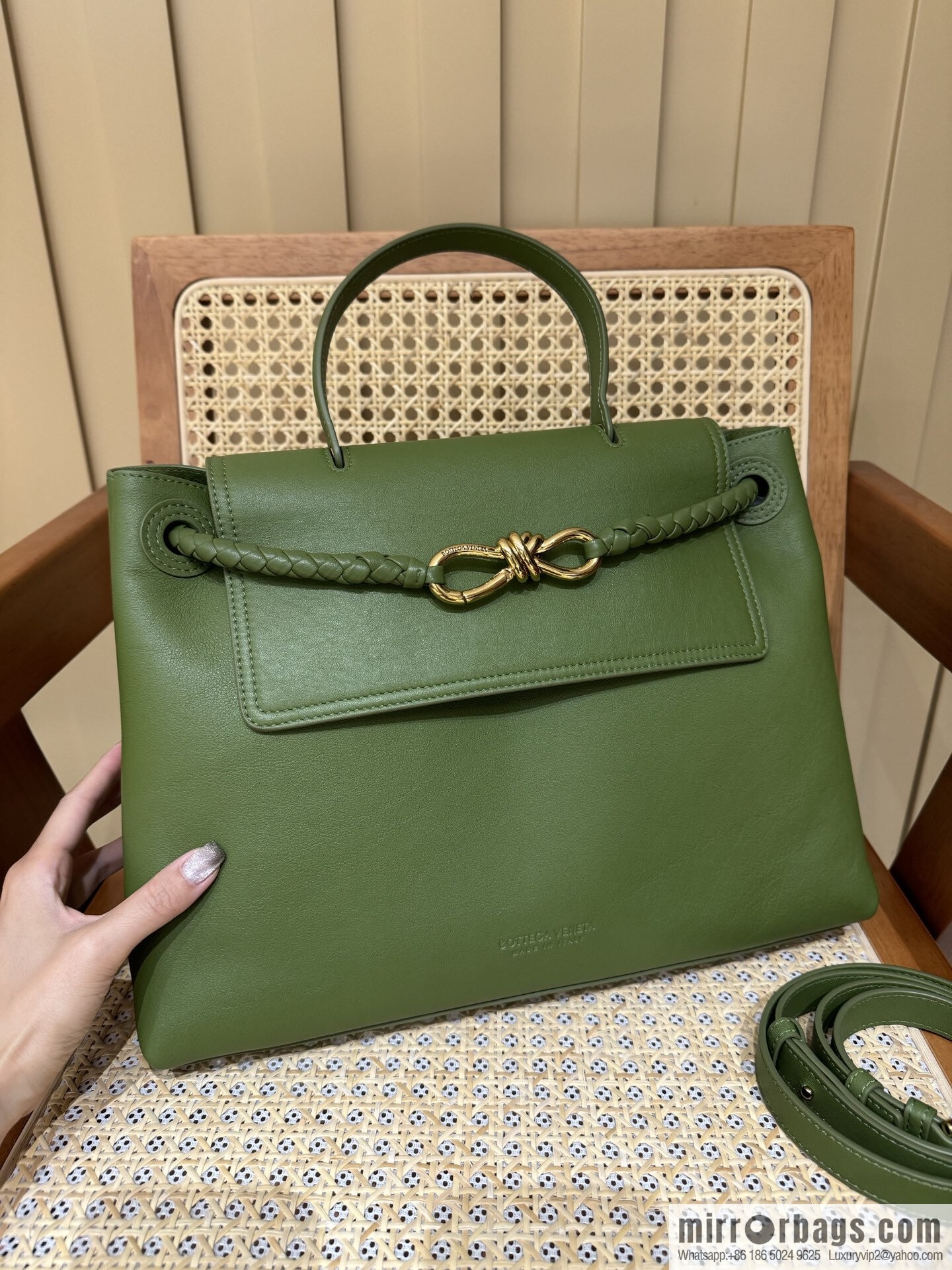 BV Ciao Ciao Handbag 817231 Matcha Green