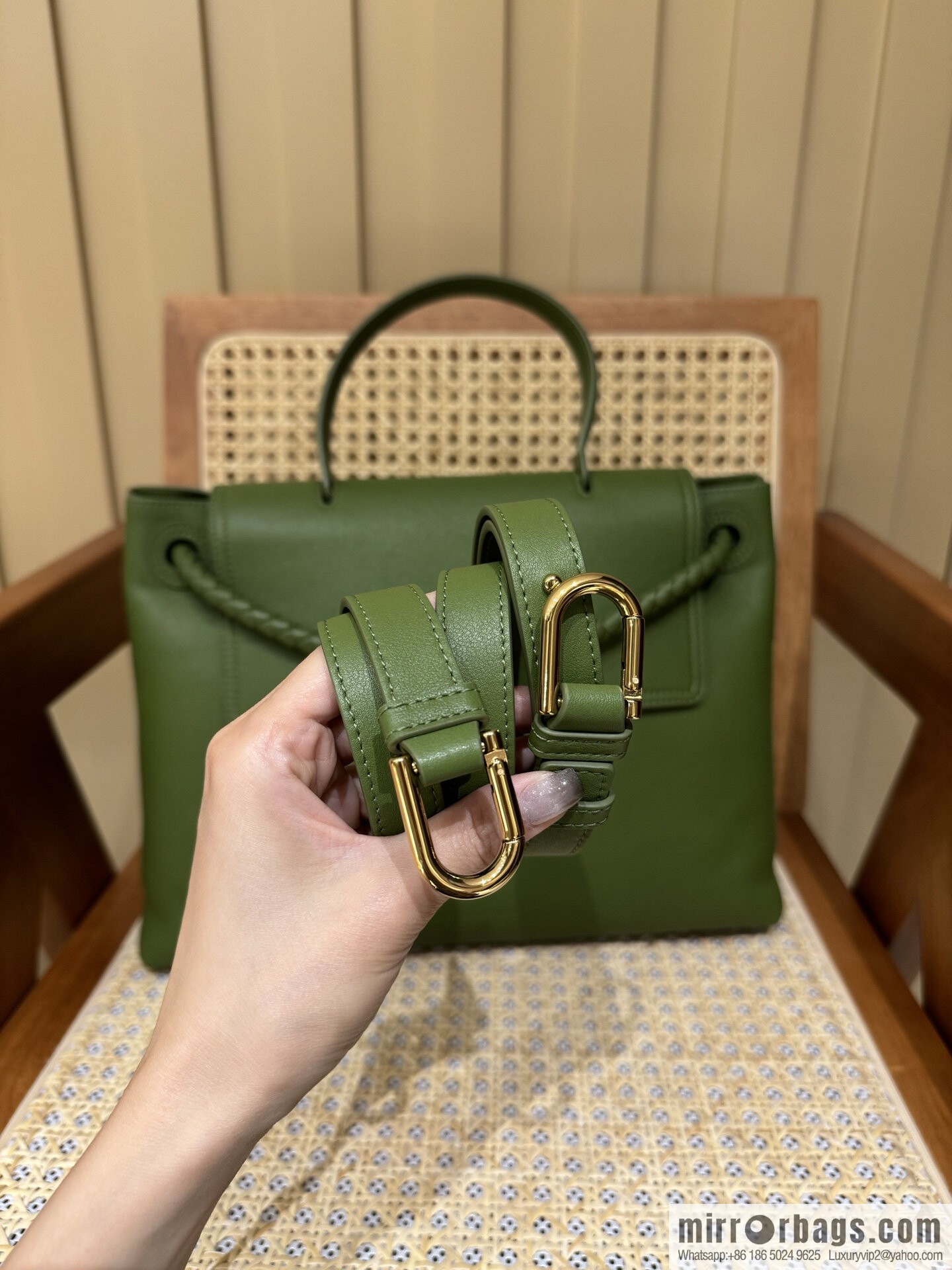 BV Ciao Ciao Handbag 817231 Matcha Green