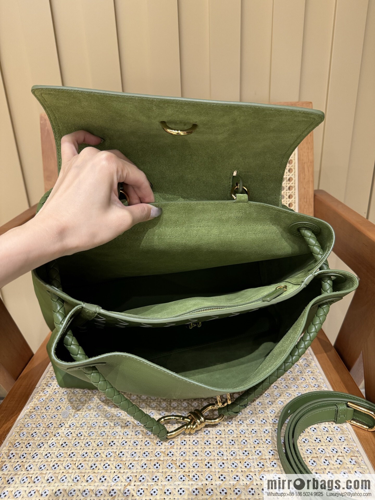 BV Ciao Ciao Handbag 817231 Matcha Green