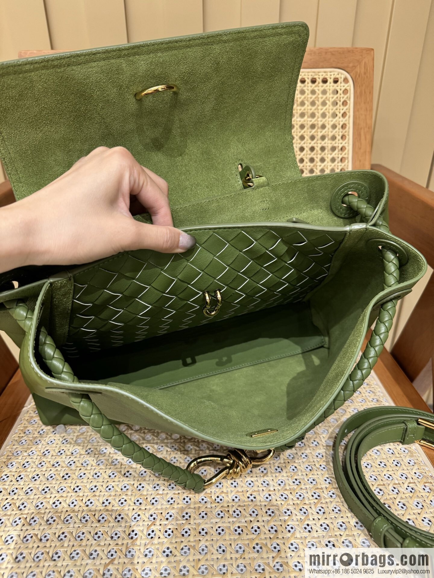 BV Ciao Ciao Handbag 817231 Matcha Green