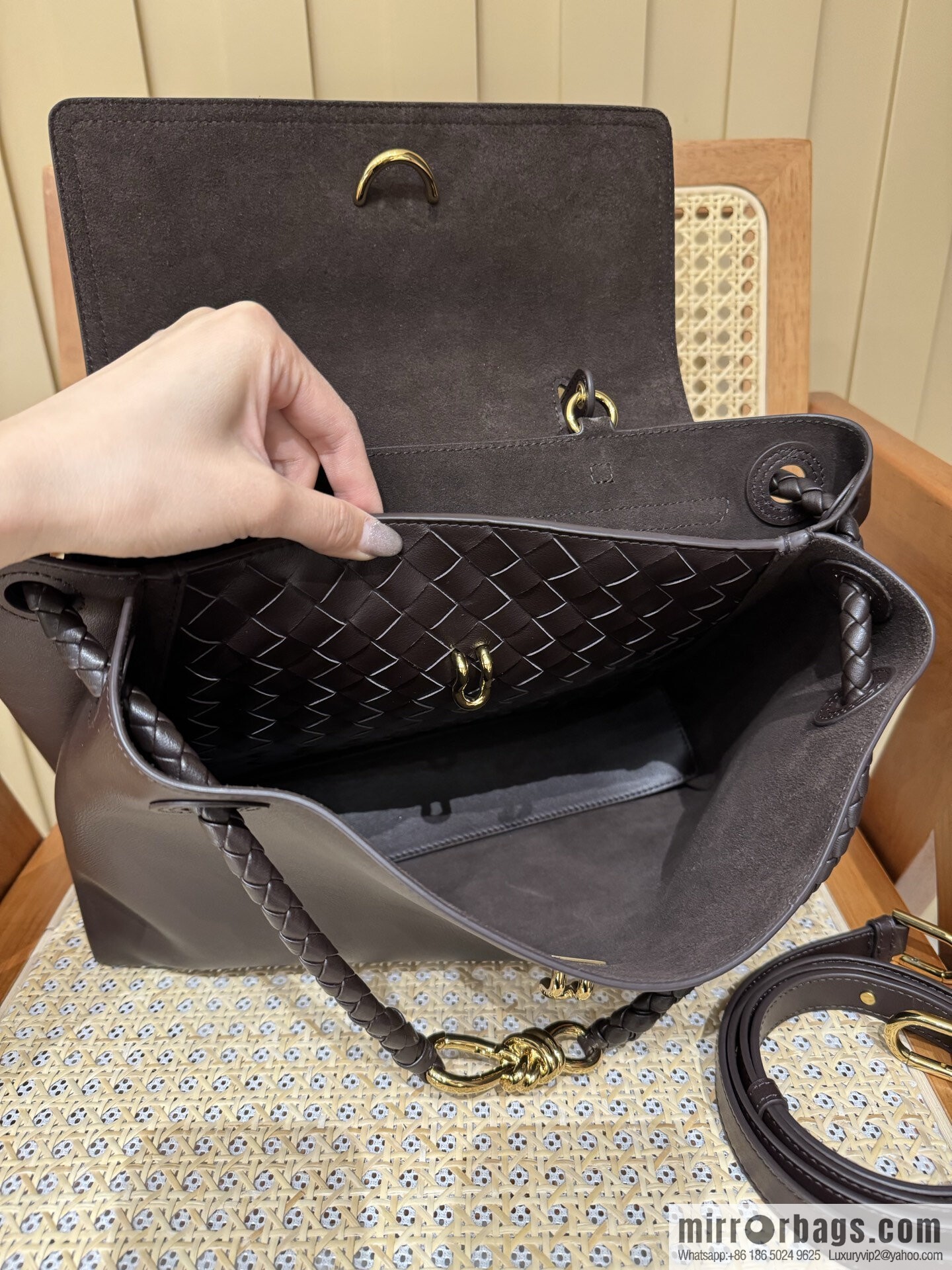 BV Ciao Ciao Handbag 817231 Chocolate Brown