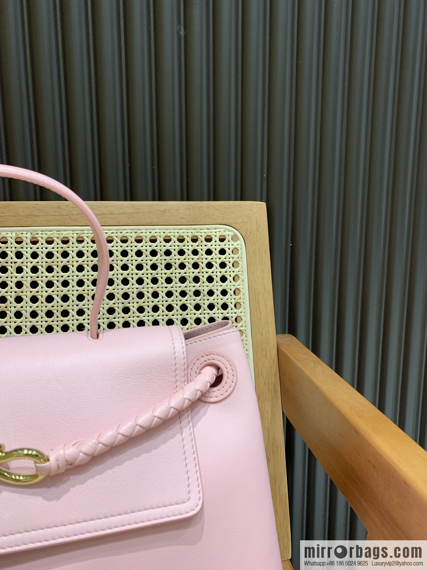 BV Ciao Ciao Handbag 817231 Rose Powder