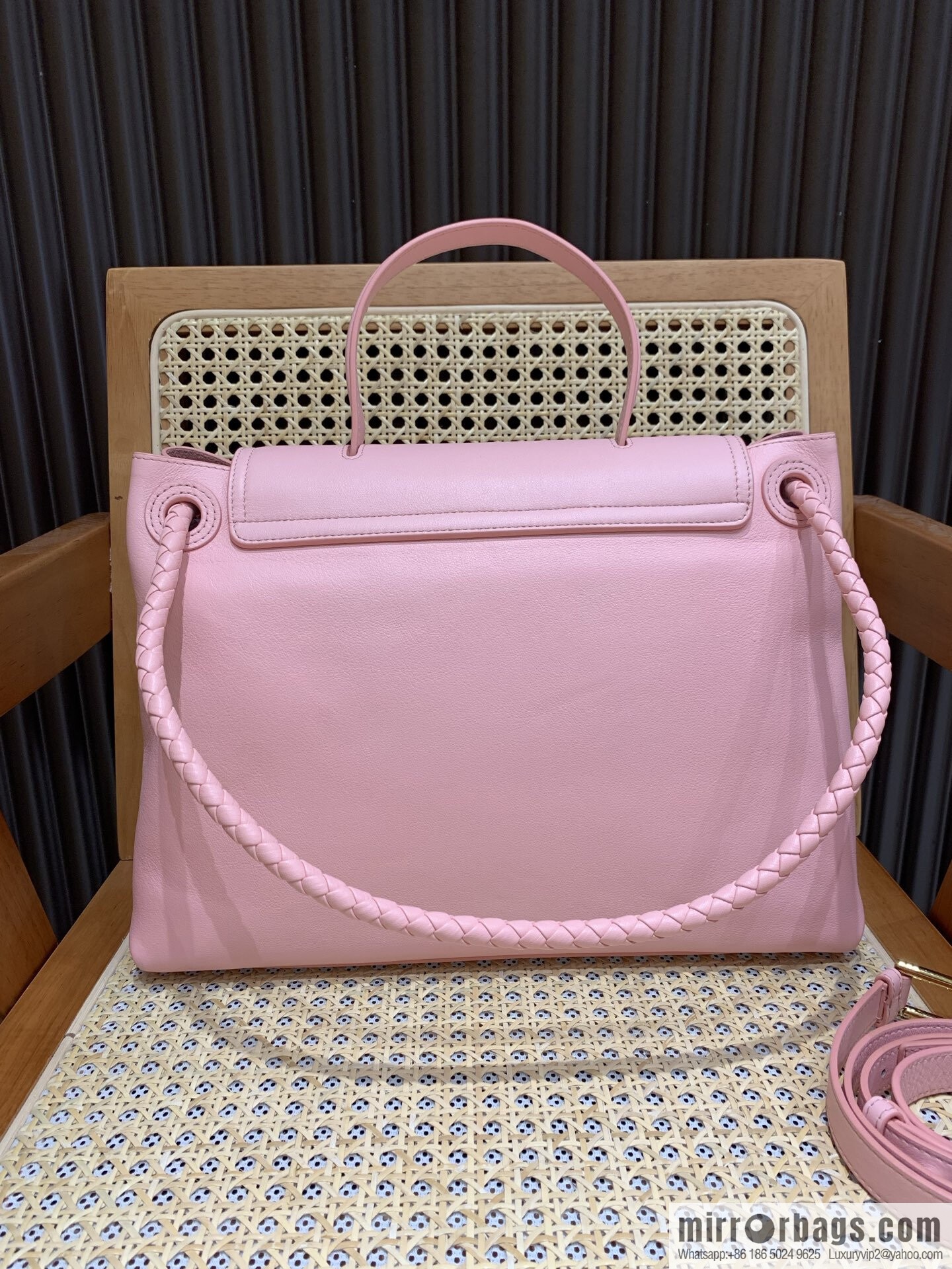BV Ciao Ciao Handbag 817231 Rose Powder