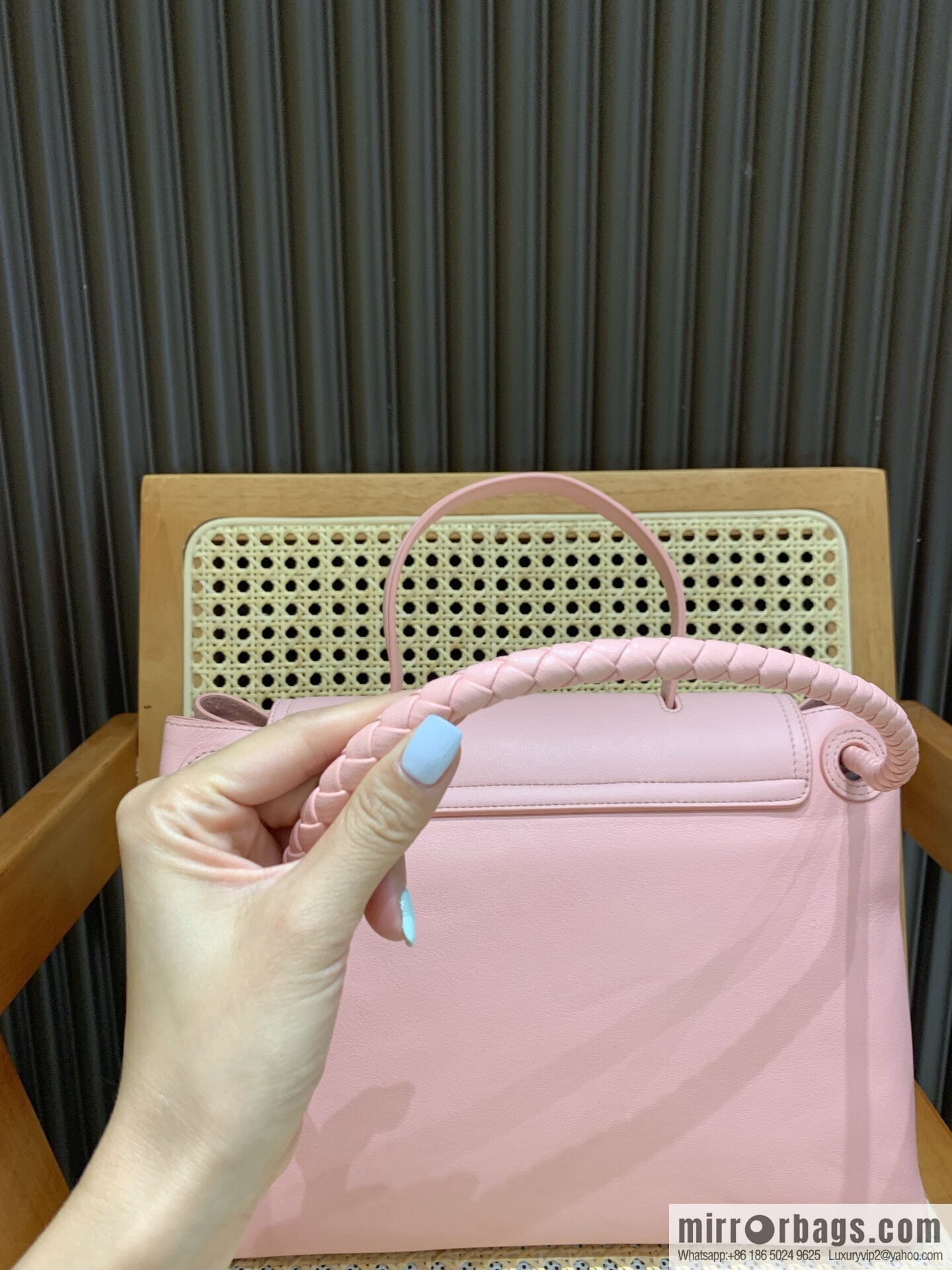 BV Ciao Ciao Handbag 817231 Rose Powder