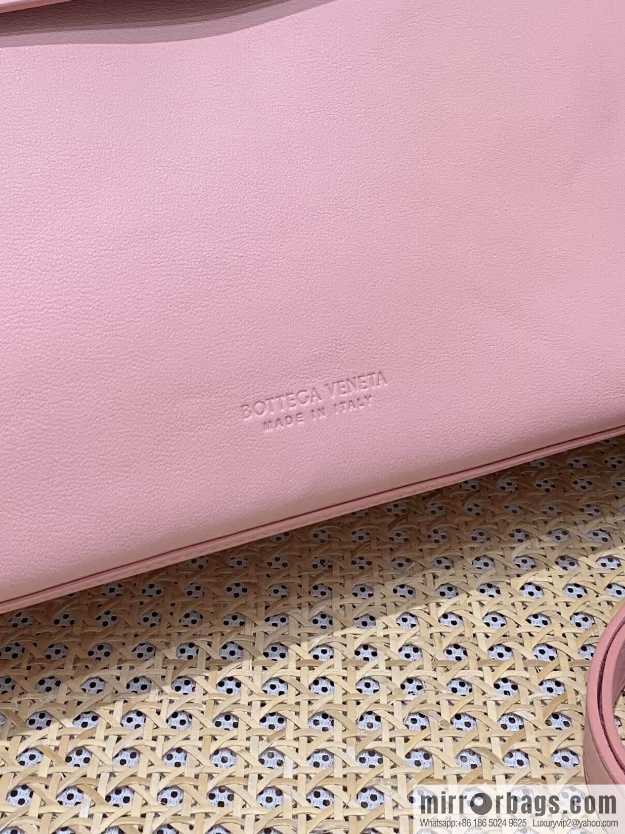 BV Ciao Ciao Handbag 817231 Rose Powder