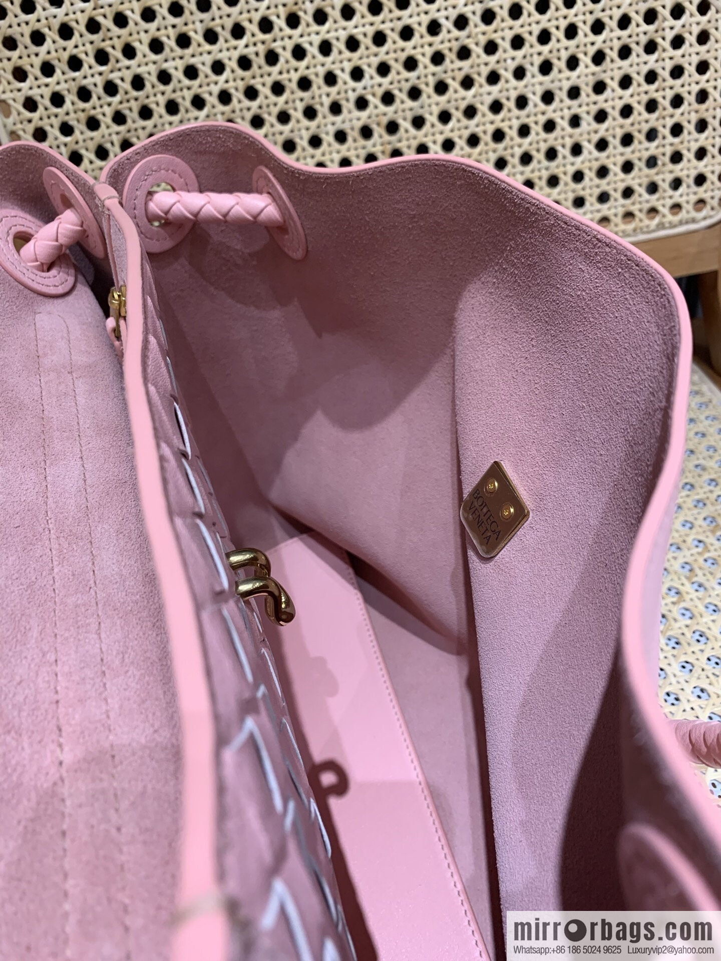 BV Ciao Ciao Handbag 817231 Rose Powder