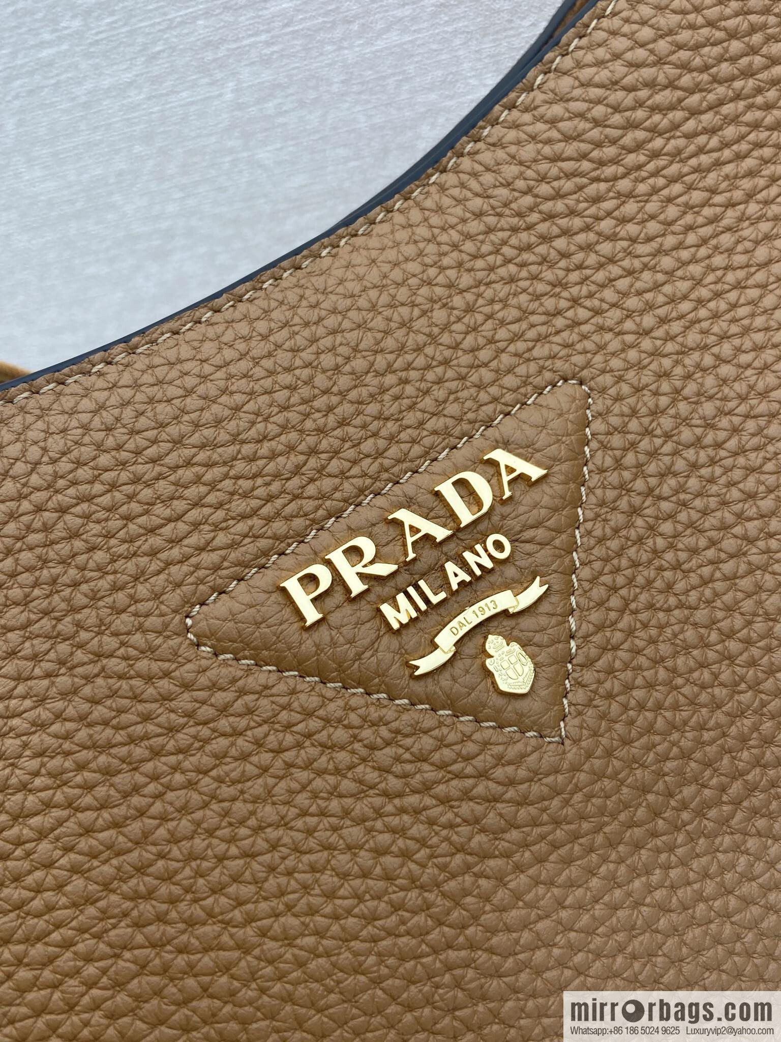 PRADA 👏 new fabric oblique span bag 👏 1BC073-1/large tote bag, caramel color