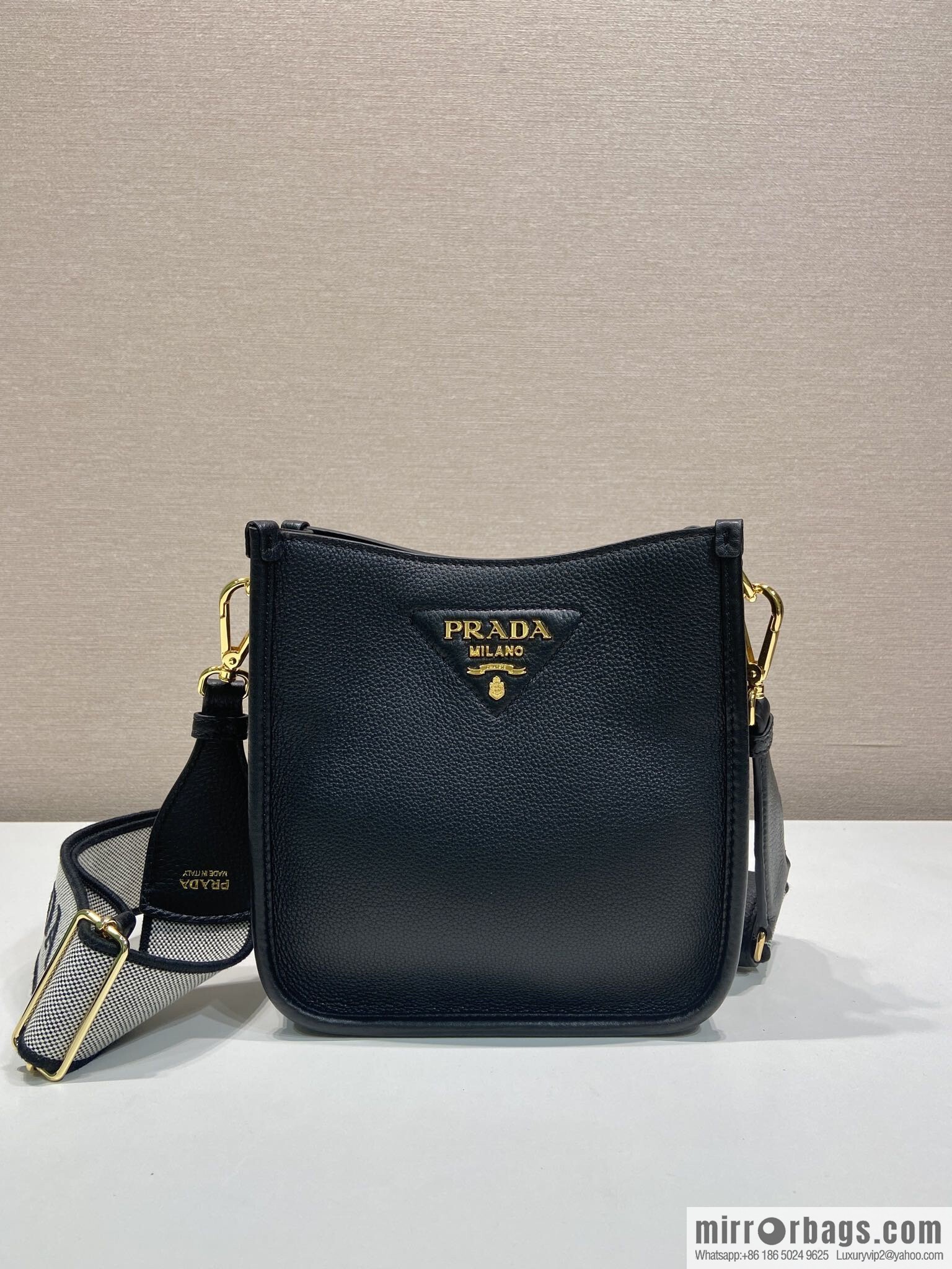PRADA 👏 new shoulder strap bag 👏 1BH191-1/tote bag, black