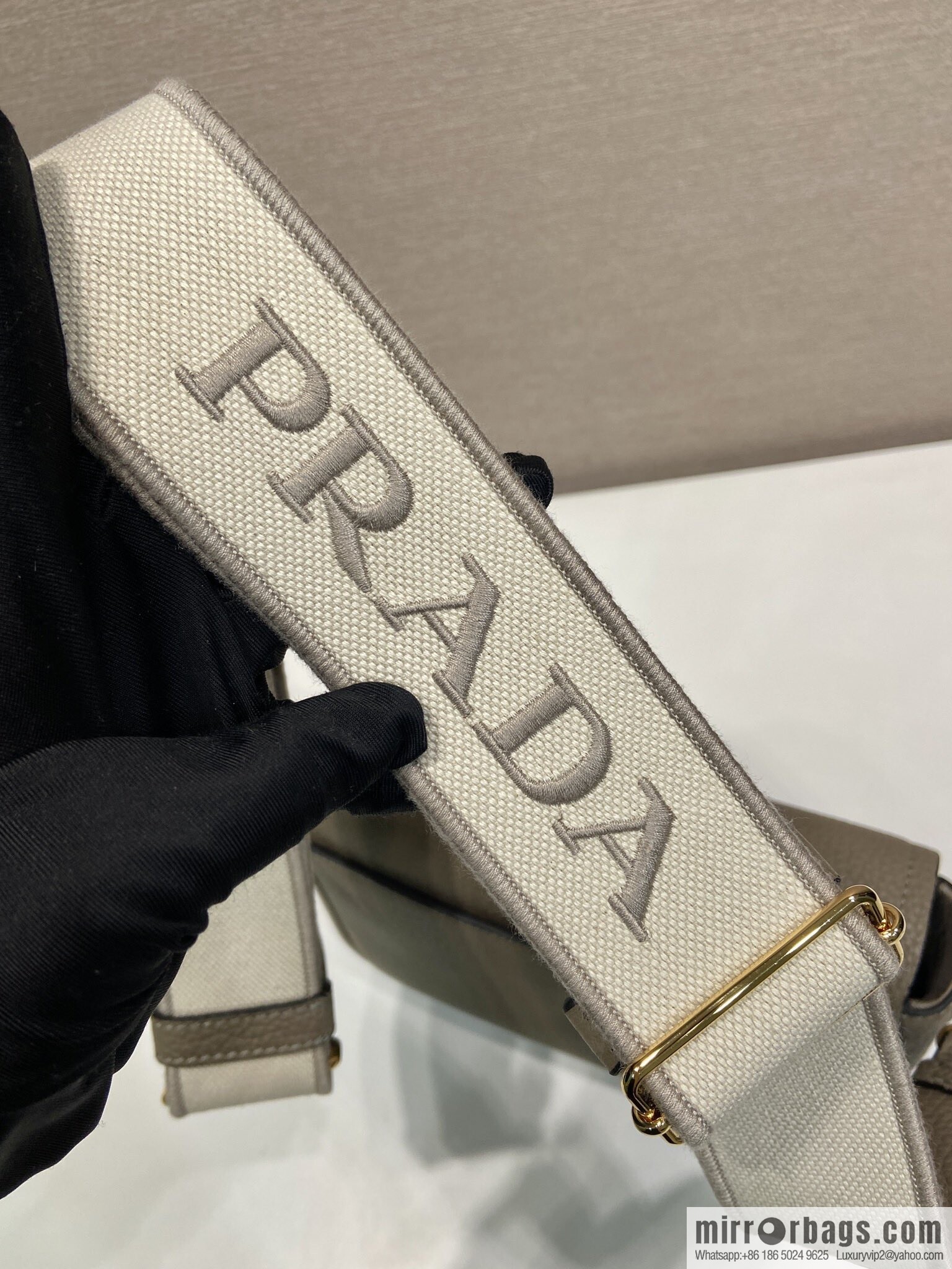 PRADA 🎉 new shoulder strap 🎉 1BD314-1 🎉 grey