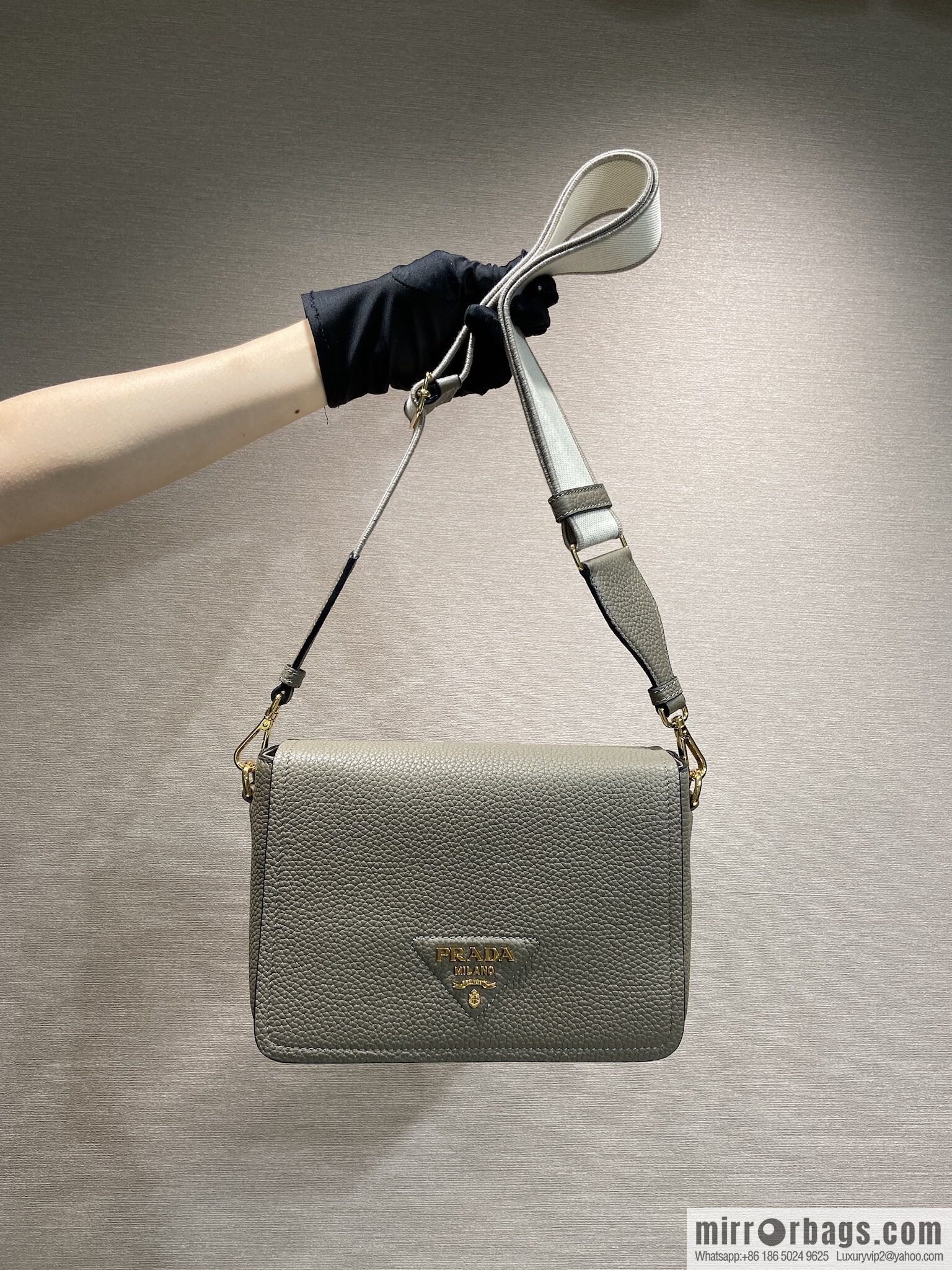PRADA 🎉 new shoulder strap 🎉 1BD314-1 🎉 grey